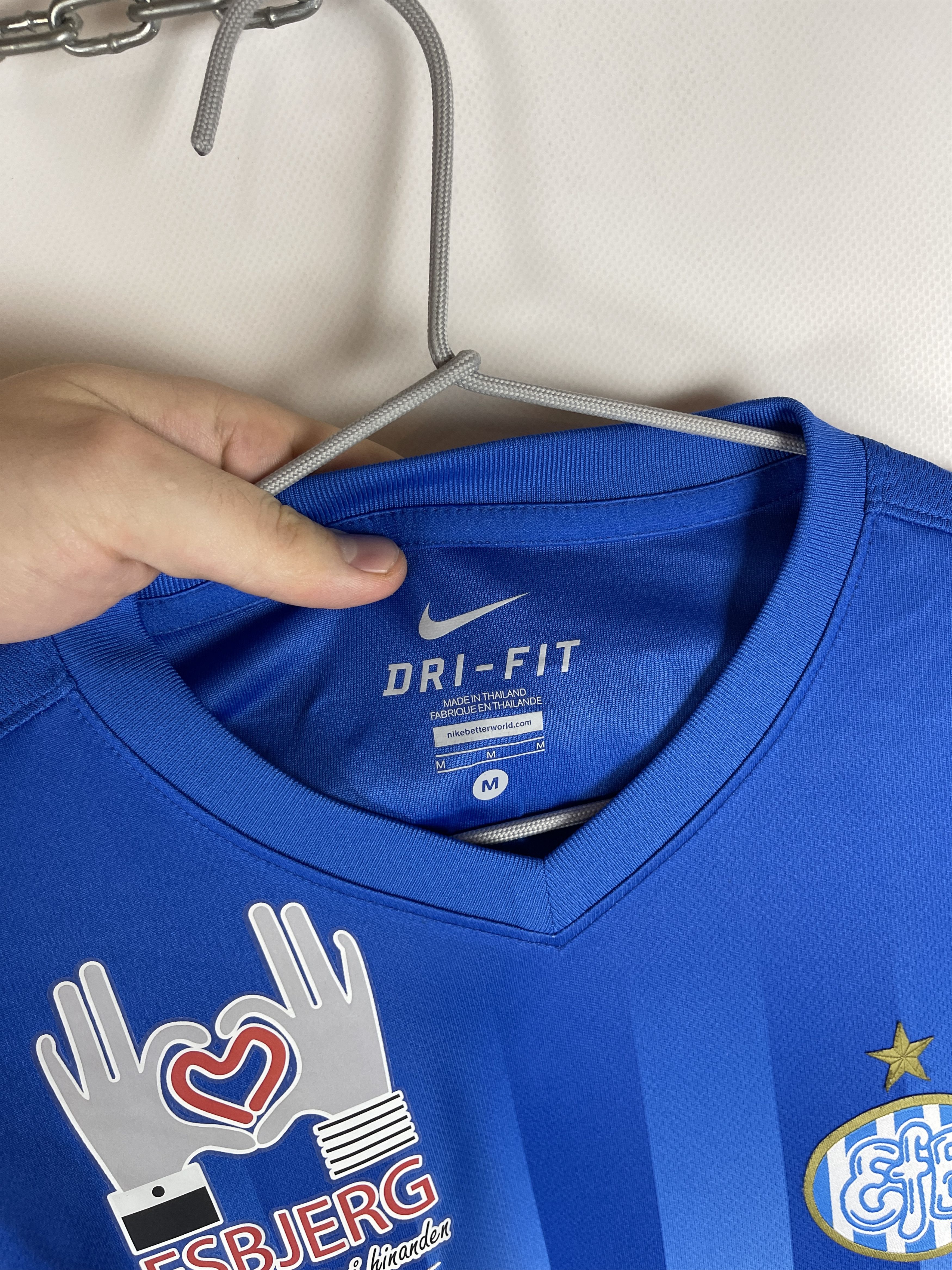 Nike Nike Esbjerg fB 2016 2017 home #32 Hagelskjaer soccer jersey Size US M / EU 48-50 / 2 - 8 Thumbnail