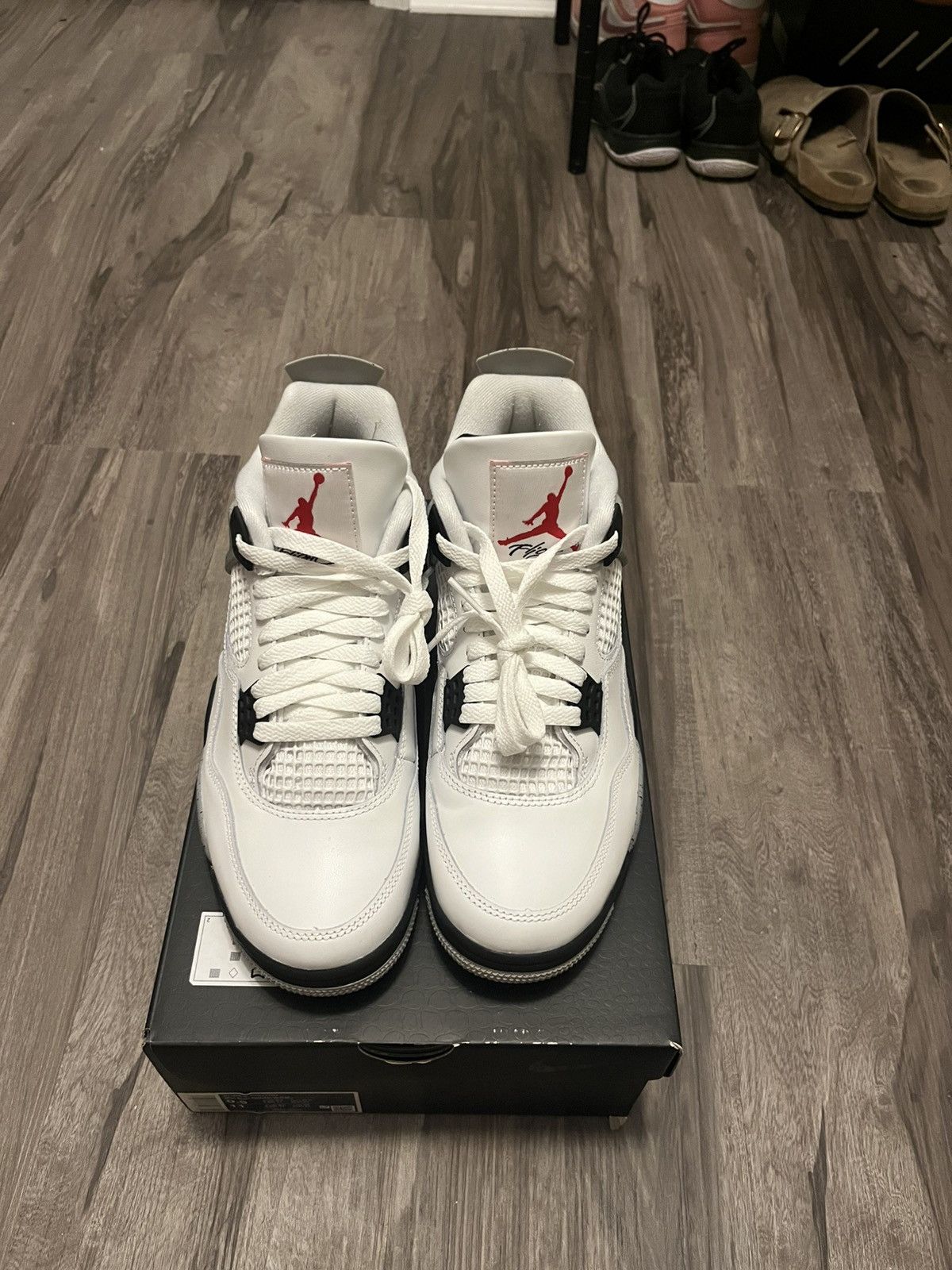 Jordan Brand Jordan 4 White cement Size US 9 / EU 42 - 1 Thumbnail