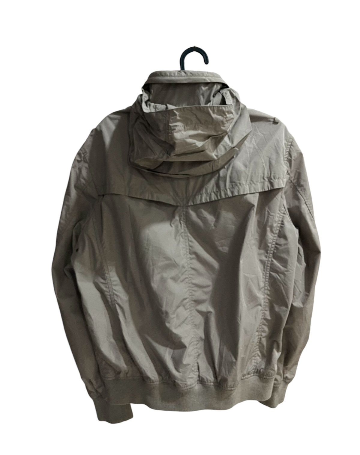 Uniqlo Vintage Uniglo Air Protection Windbreaker Hooded Jacket Size US L / EU 52-54 / 3 - 2 Thumbnail