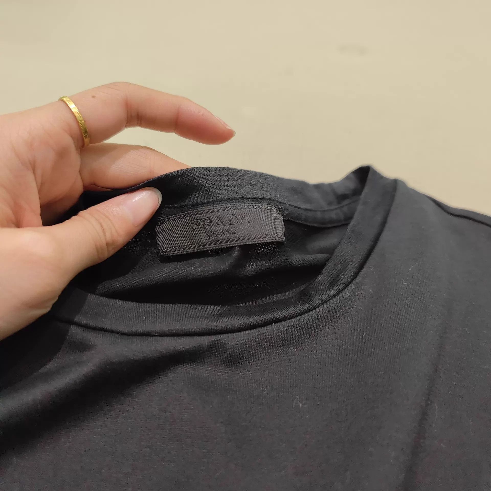 Prada Prada Men's Short Sleeve Tee L 99 New Size US L / EU 52-54 / 3 - 7 Thumbnail