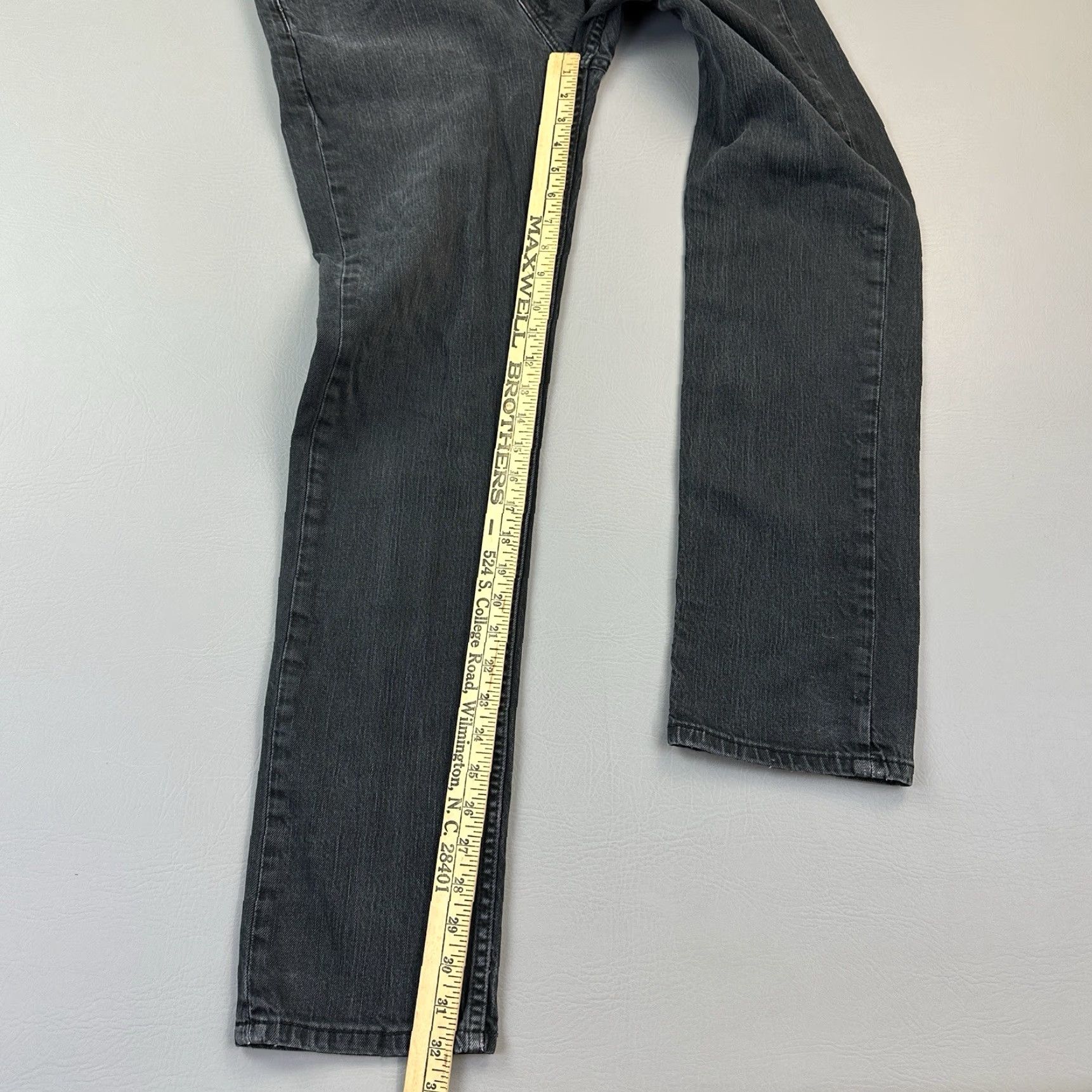 Levi's VINTAGE Levis 511 Jeans Mens 34x32 Black Denim Slim Fit Stretch Zip Fly Skate Casual Size US 34 / EU 50 - 3 Thumbnail