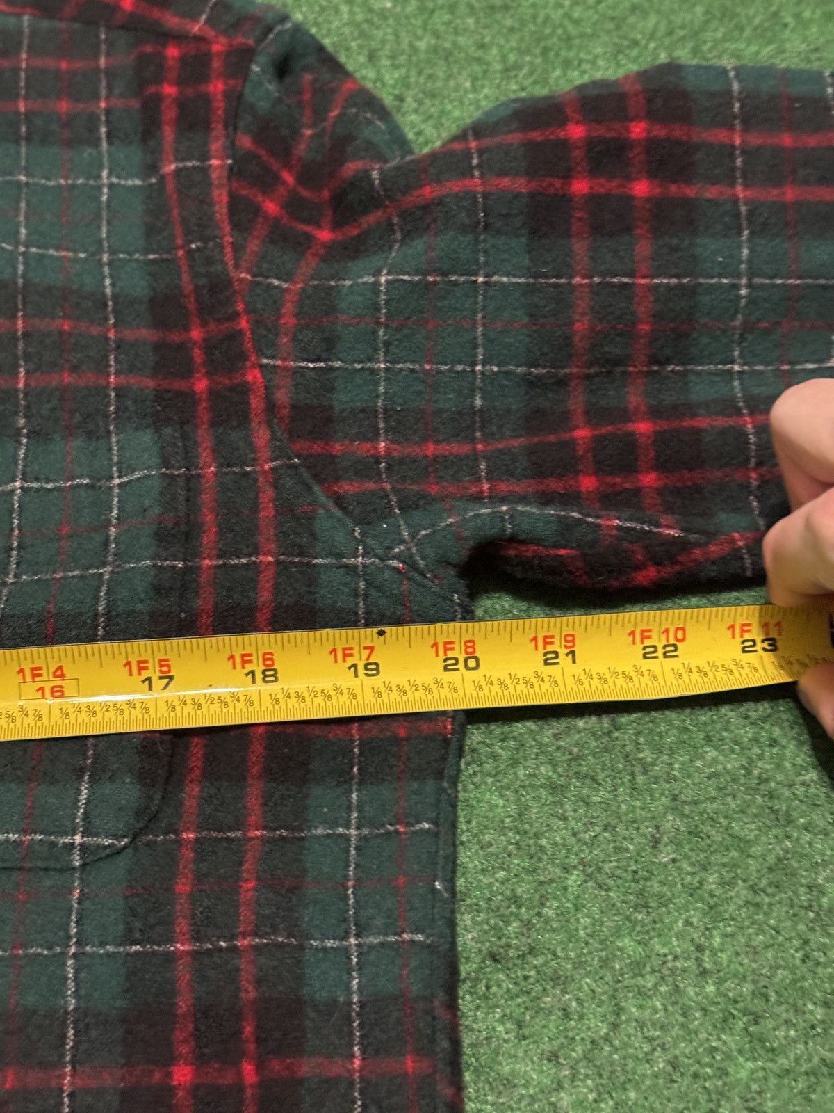 Pendleton Vintage Pendleton 90s Wool Medium Plaid Flannel Dress Shirt Size US M / EU 48-50 / 2 - 6 Thumbnail