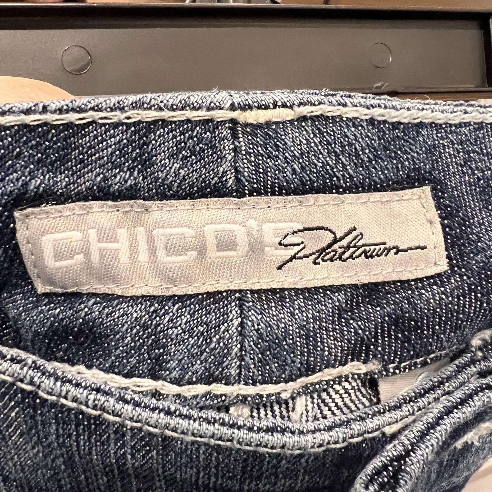 Other Chico's Platinum Women's Denim Capri Jeans Size 26" / US 2 / IT 38 - 3 Thumbnail