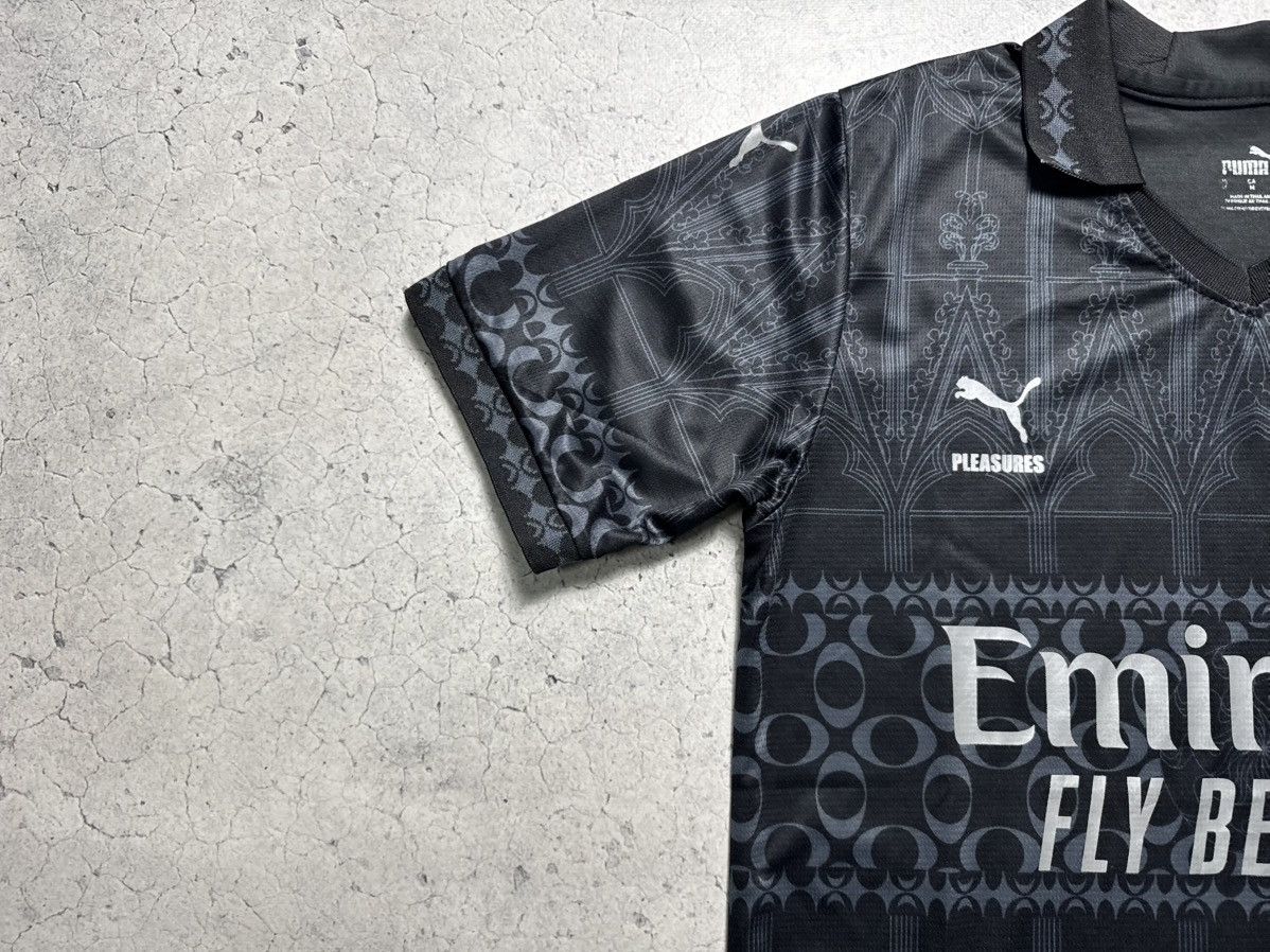 Puma Puma AC Milan 2023/2024 Soccer Jersey Size US M / EU 48-50 / 2 - 4 Thumbnail