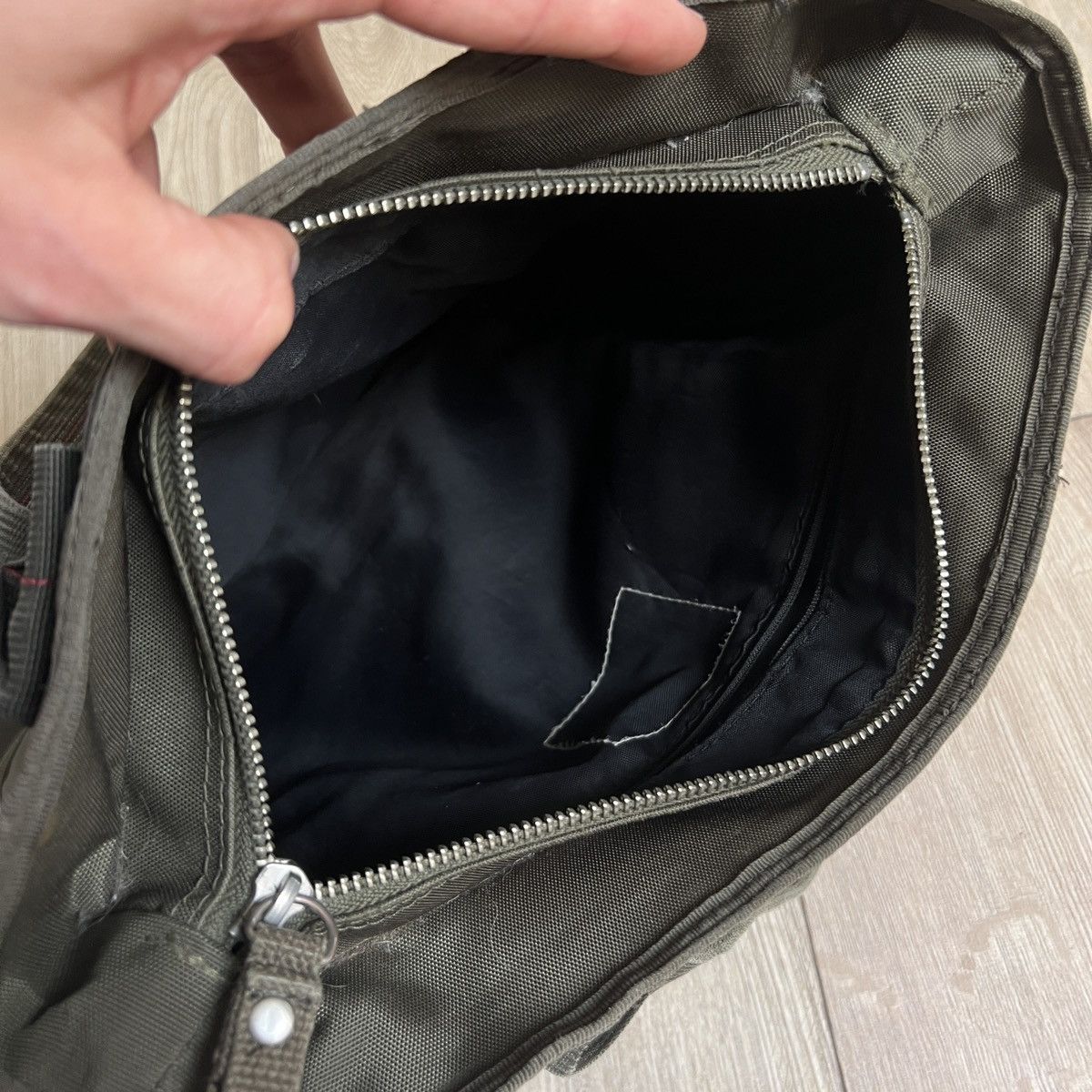 George Gina & Lucy × Japanese Brand × Vintage GG&L Little Sushi George Gina & Lucy Khaki Bag Messenger Y2K Size ONE SIZE - 9 Thumbnail