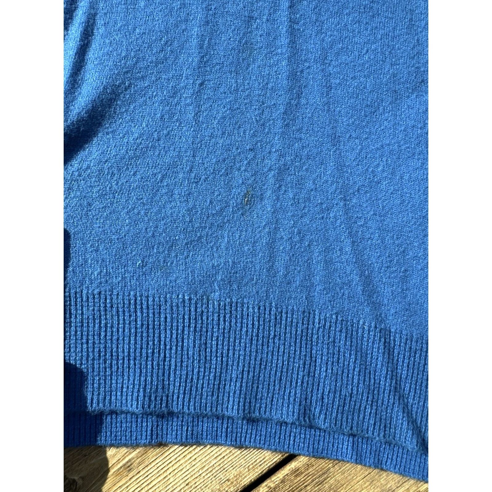 Lacoste VINTAGE Lacoste Sweater Blue Crocodile Logo V Neck Medium Mens Size US M / EU 48-50 / 2 - 3 Thumbnail
