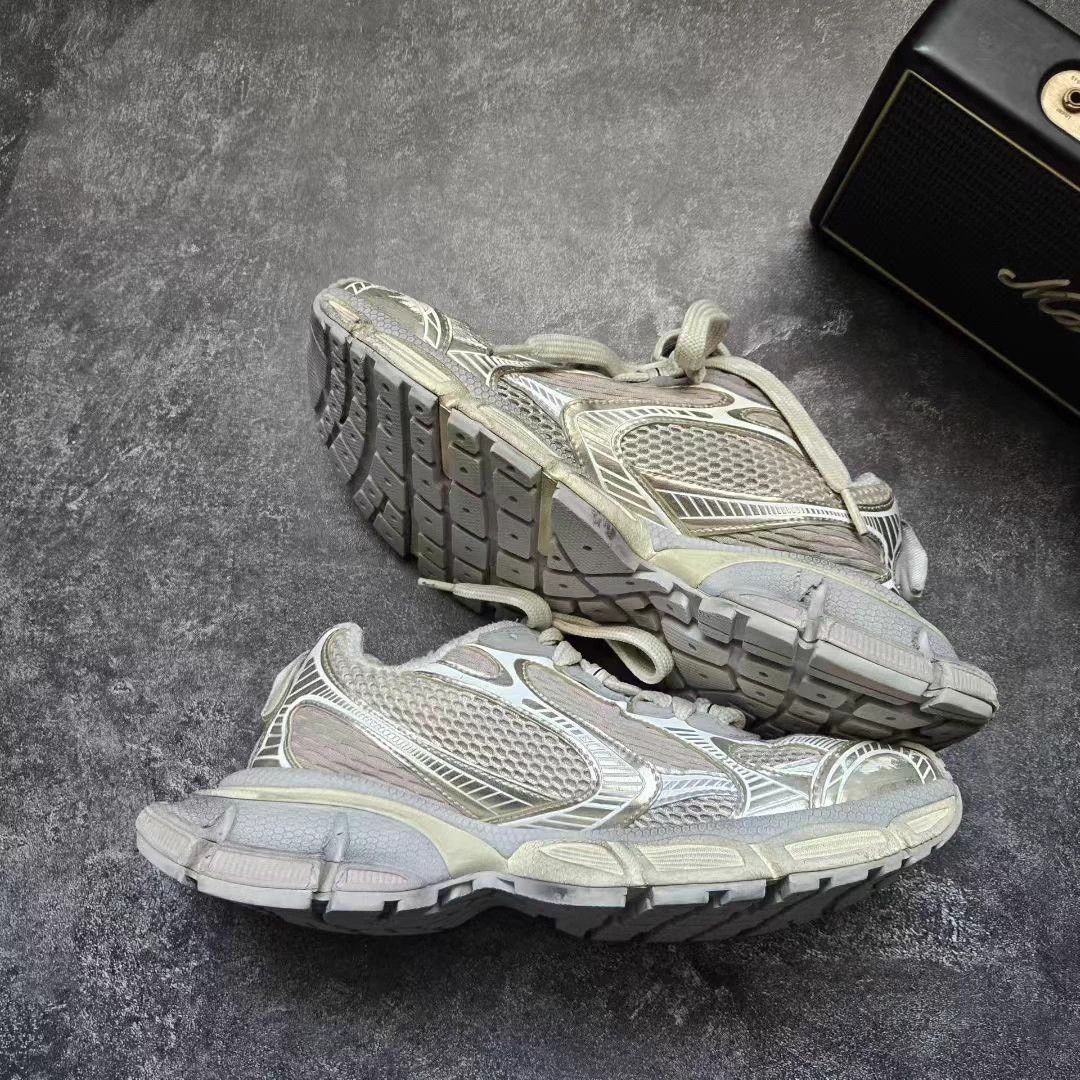 Balenciaga BALENCIAGA 3XL Light Beige 39 98 New Original Box Size US 6 / IT 36 - 9 Thumbnail