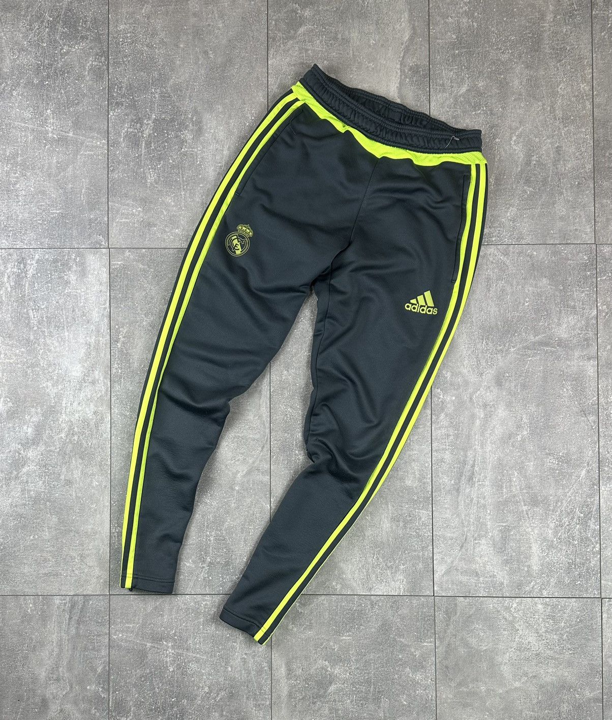 Adidas Adidas Real Madrid Soccer Training Sweatpants Size US 29 - 1 Thumbnail