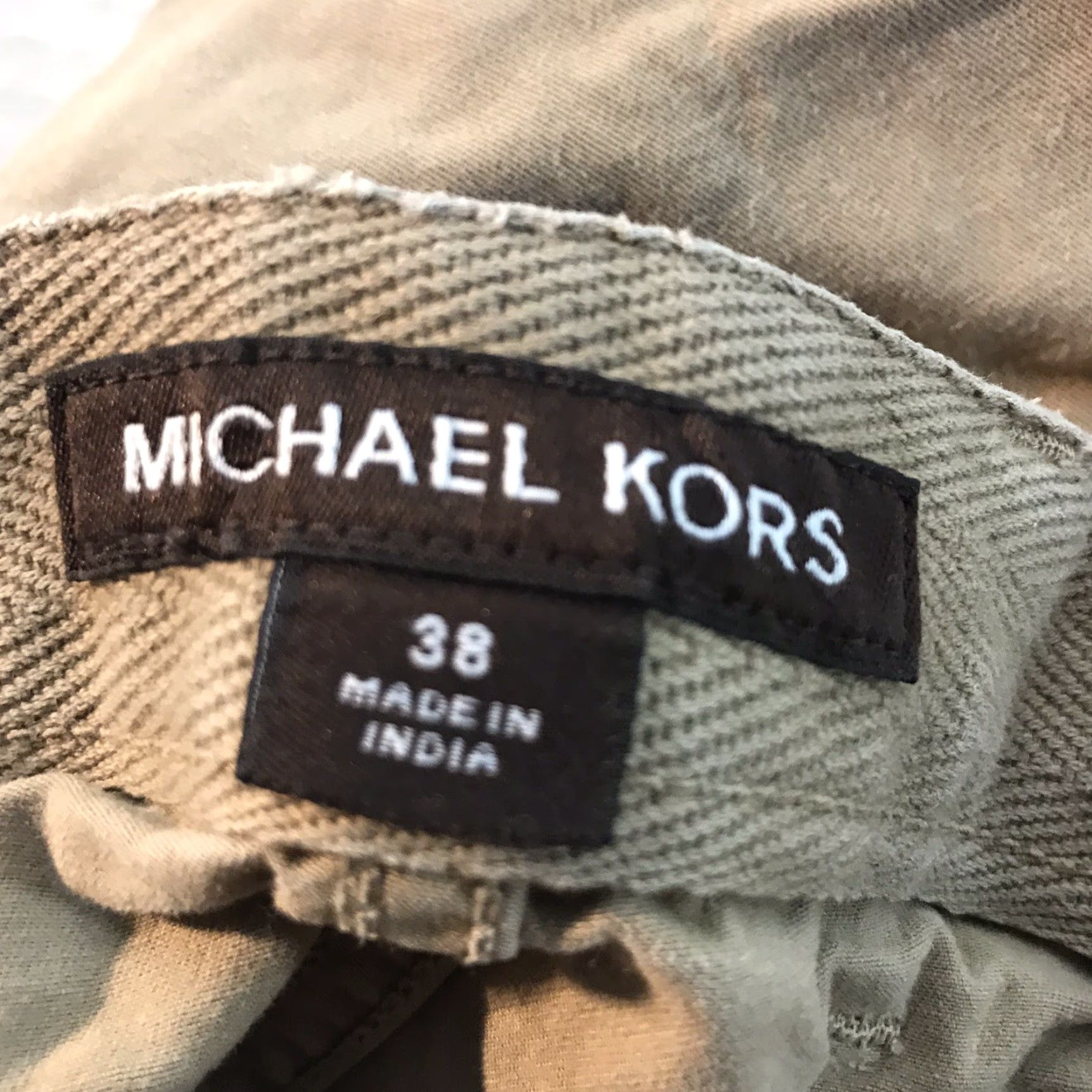 Michael Kors Michael Kors Tan Chino Shorts Mens Size 38 Casual Travel Workwear Size US 38 / EU 54 - 6 Thumbnail