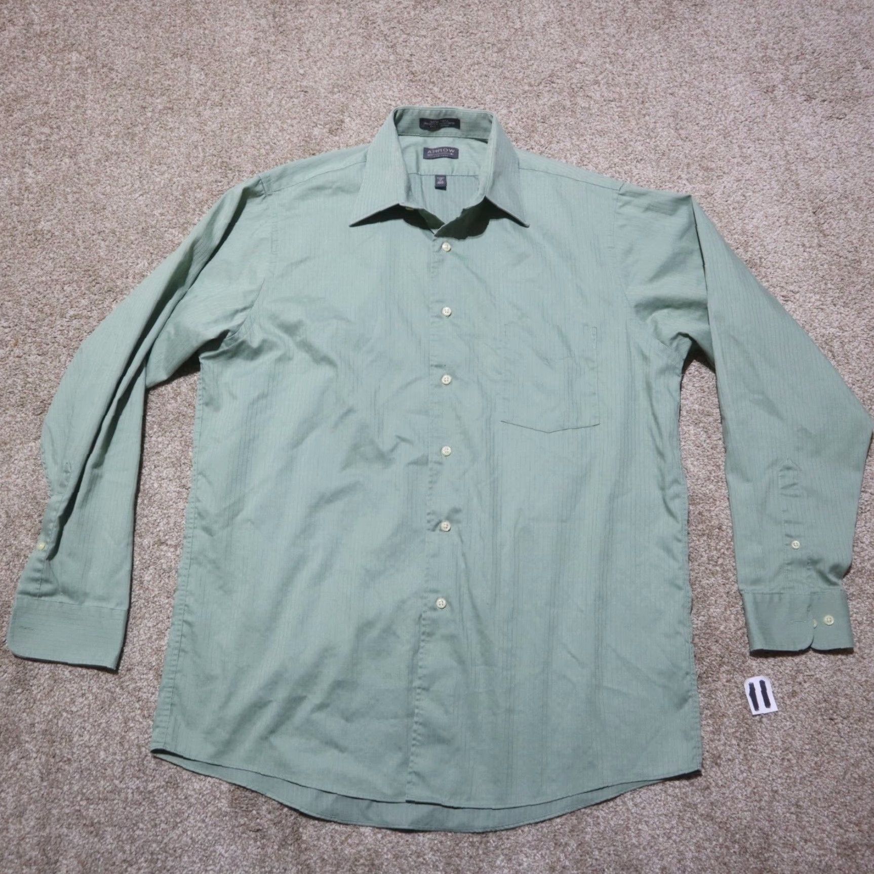 Arrow Arrow Green Satin Twill Long Sleeve Shirt Men's L Regular 16 34/35 Button-Front Cotton Blend 5-Button 90s Style Mens Size US L / EU 52-54 / 3 - 2 Thumbnail