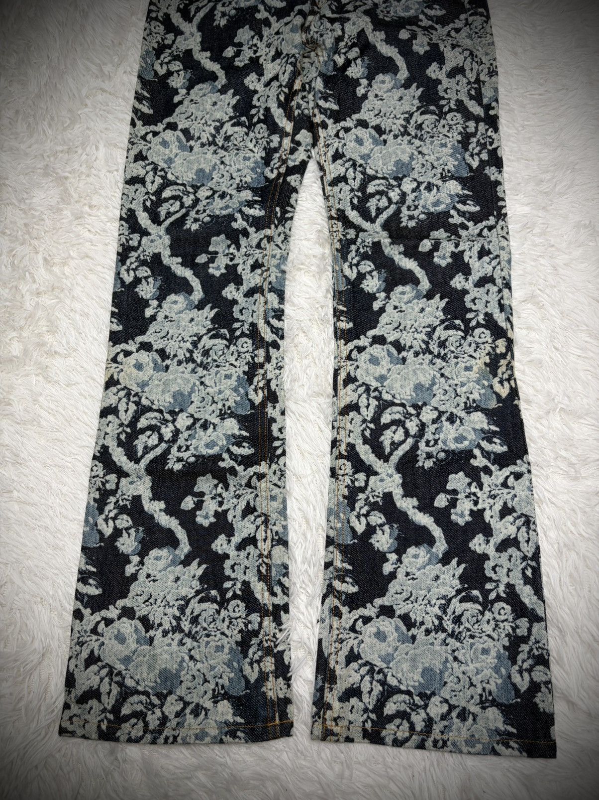 Hysteric Glamour Rare Ozone Community tattoo floral flared raw denim jeans Size 26" / US 2 / IT 38 - 2 Thumbnail