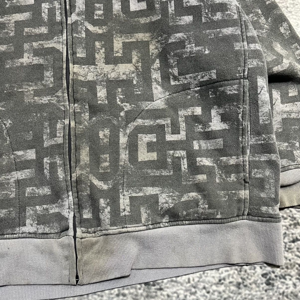 Vintage VINTAGE Y2K SINISTER GRUNGE CYBER SKATER ZIP UP HOODIE LARGE Size US L / EU 52-54 / 3 - 5 Thumbnail