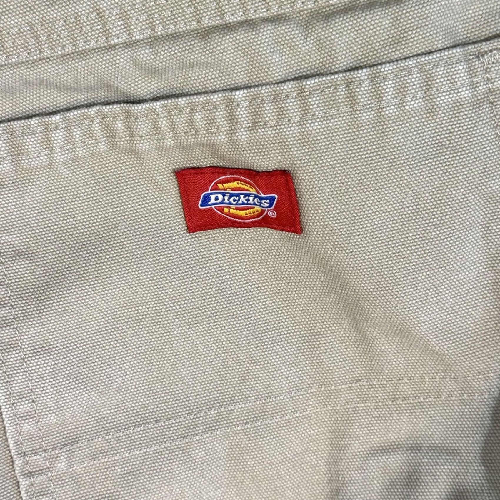 Dickies Dickies Shorts Mens 42 Khaki Carpenter Work Hammer Loop Canvas Utility Pockets Cargo Shorts Mens 42 Beige USA Workwear Size US 32 / EU 48 - 3 Thumbnail