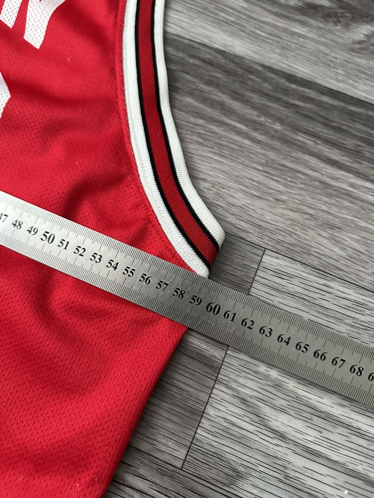 Champion Campion Chicago Bulls NBA Scottie Pippen 33 Vintage Jersey Size US XL / EU 56 / 4 - 8 Thumbnail