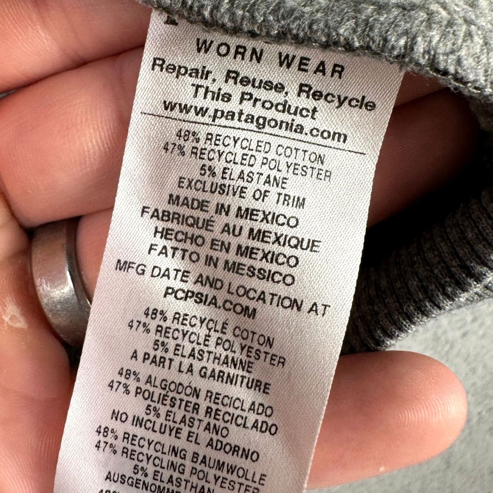 Patagonia Patagonia Mens Crew Neck Sweatshirt Medium Grey Bear Graphic Sweater Pullover Size US M / EU 48-50 / 2 - 5 Thumbnail