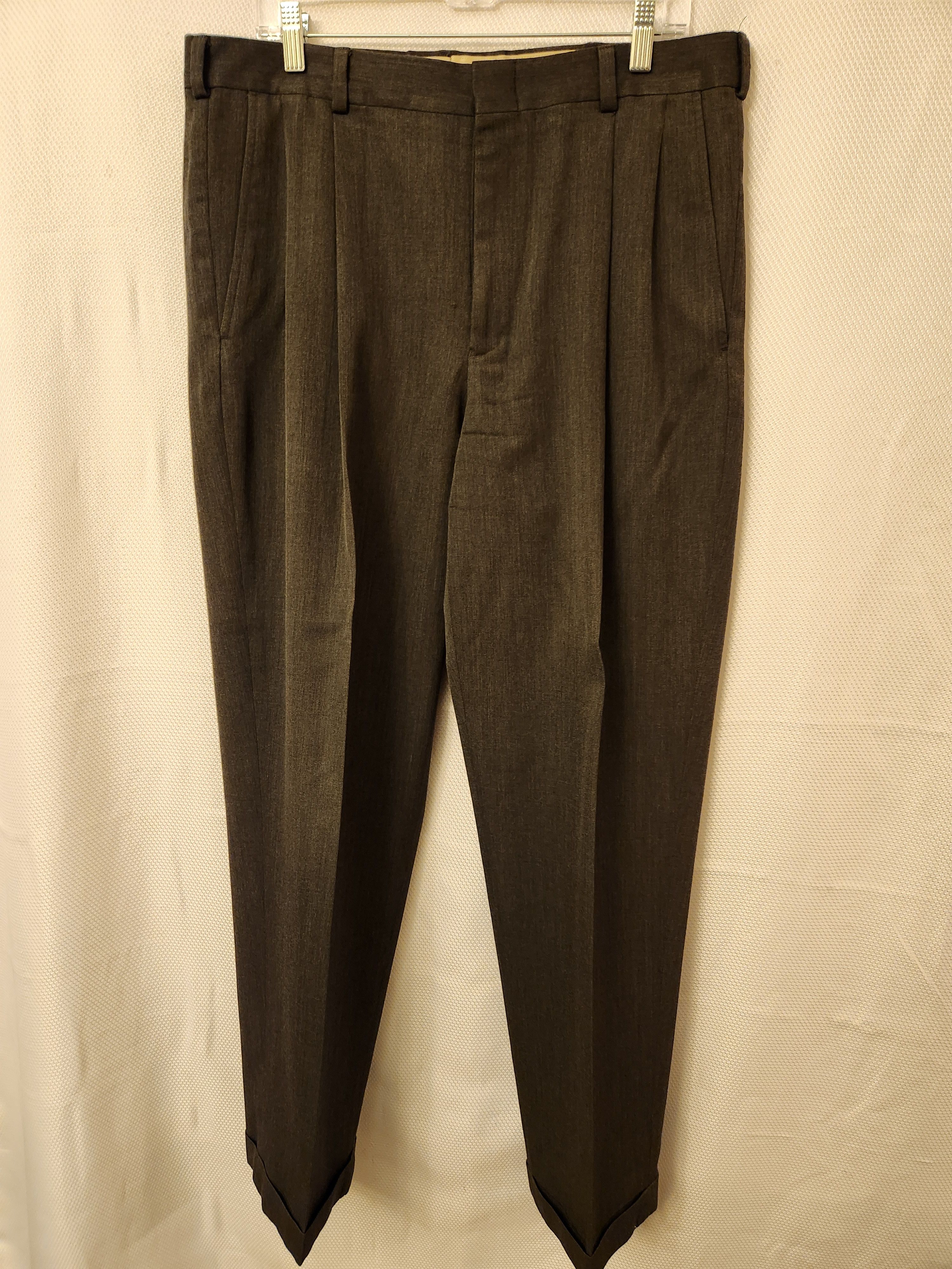 Eddie Bauer Vintage 90's Men's 100% Cotton Pleated Gray Front Pants Size US 36 / EU 52 - 1 Thumbnail