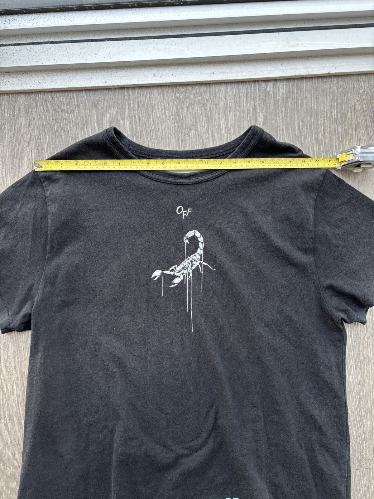 Off-White Off-White SS17 Othelo’s Scorpion Tee Size US L / EU 52-54 / 3 - 15 Thumbnail