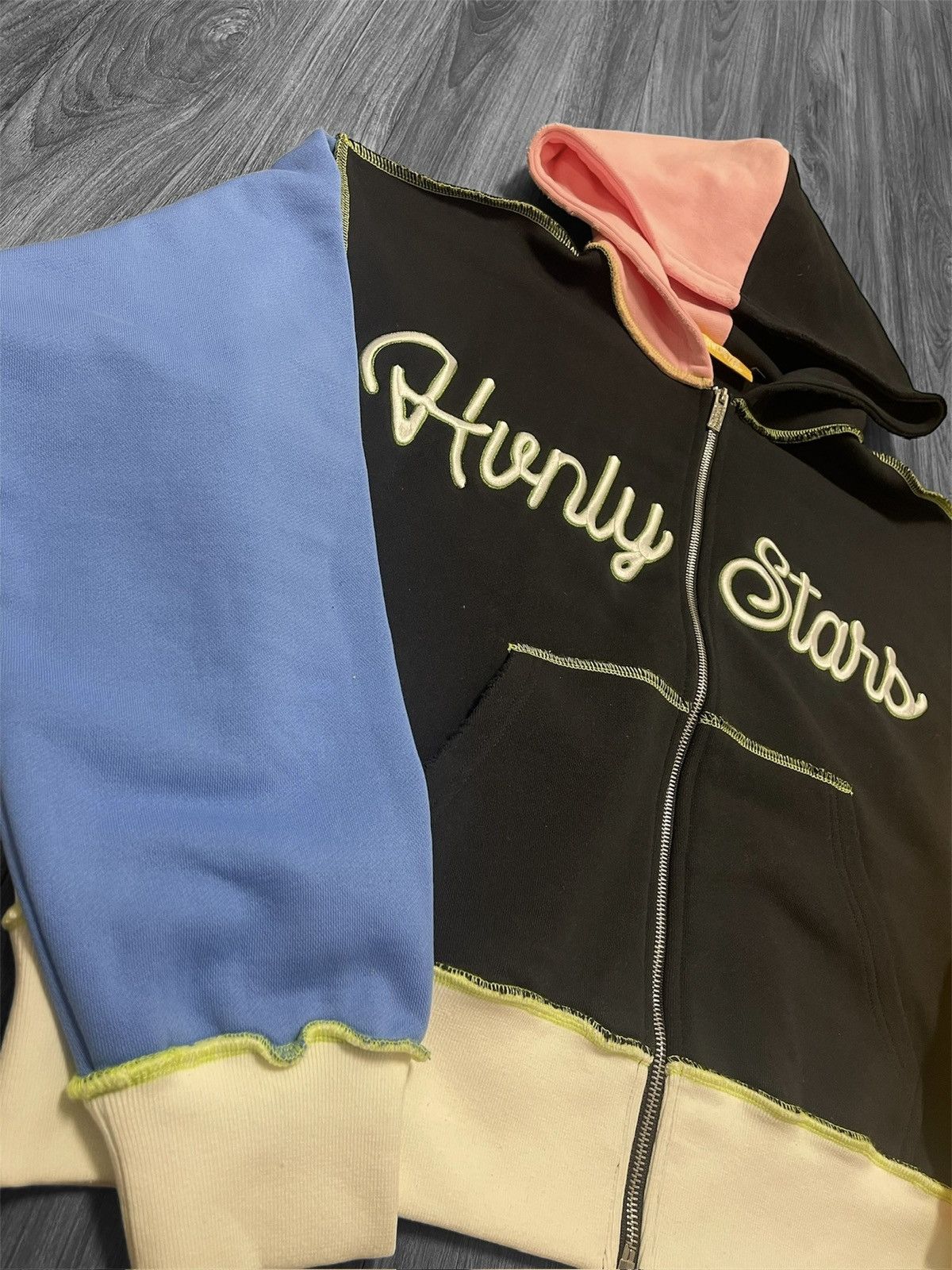 Other HVNLY stars Size US M / EU 48-50 / 2 - 3 Thumbnail