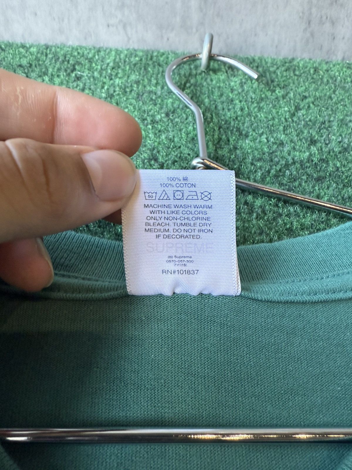 South2 West8 × Supreme BRAND NEW SUPREME SOUTH2 WEST8 L/S POCKET TEE “TEAL” SIZE S Size US S / EU 44-46 / 1 - 7 Thumbnail