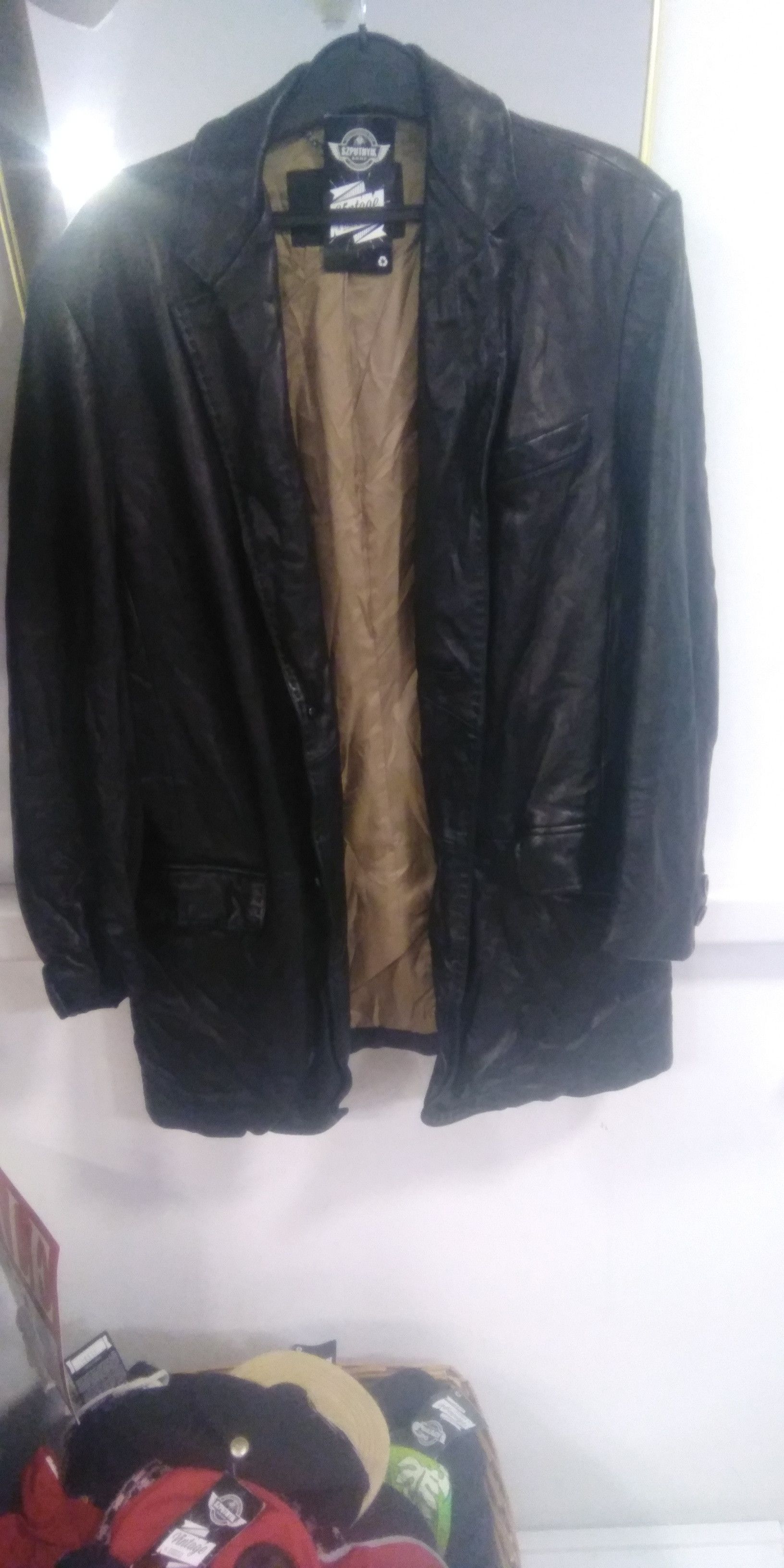 Kenneth Cole Kenneth Cole Size US M / EU 48-50 / 2 - 4 Thumbnail