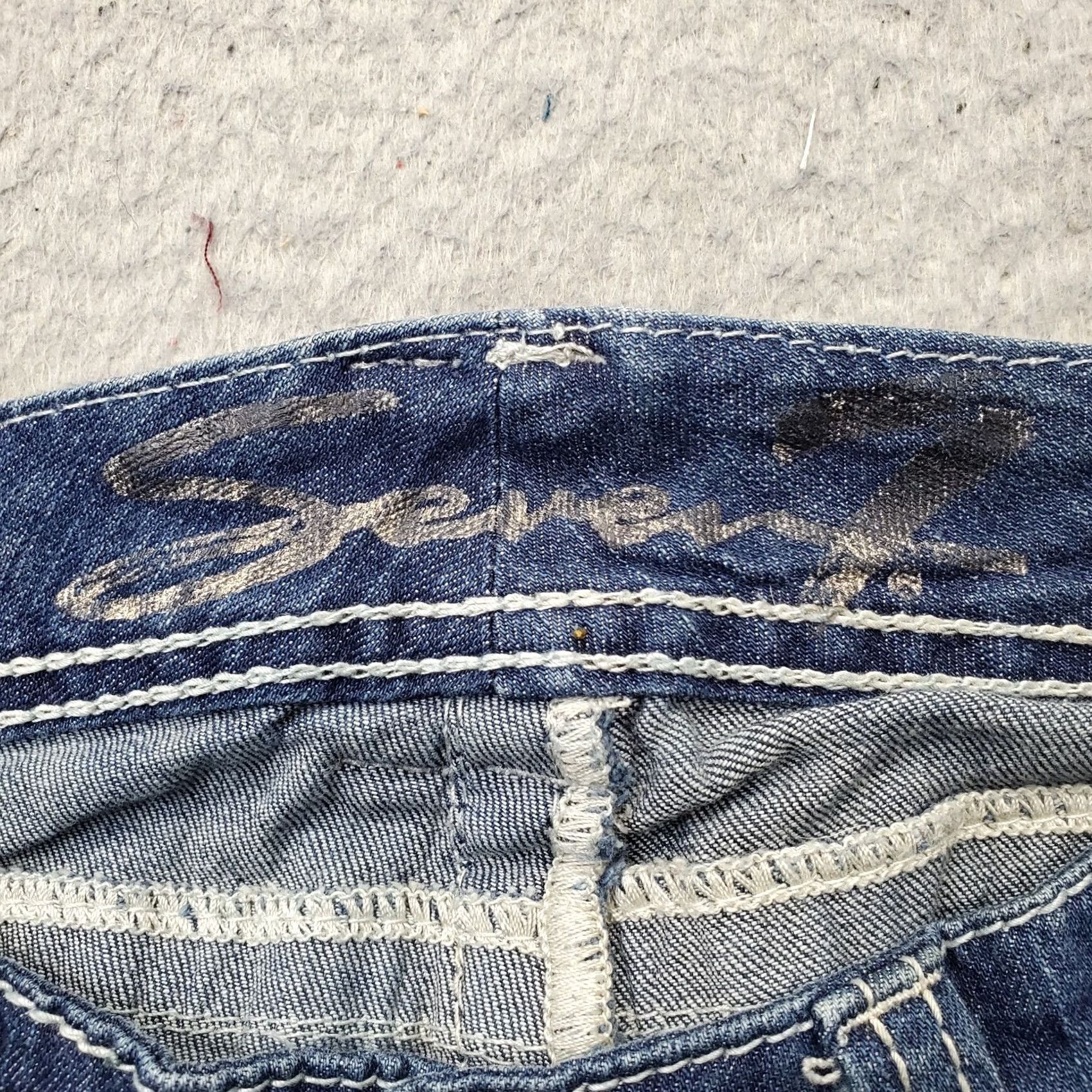 Vintage Seven7 Jeans Womens 6 Blue Denim Faded Stretch Ankle Zip Skinny Leg Streetwear Jeans Womens 6 Blue Denim Stretch Ankle Zip Skinny Streetwear Size 28" / US 6 / IT 42 - 7 Thumbnail