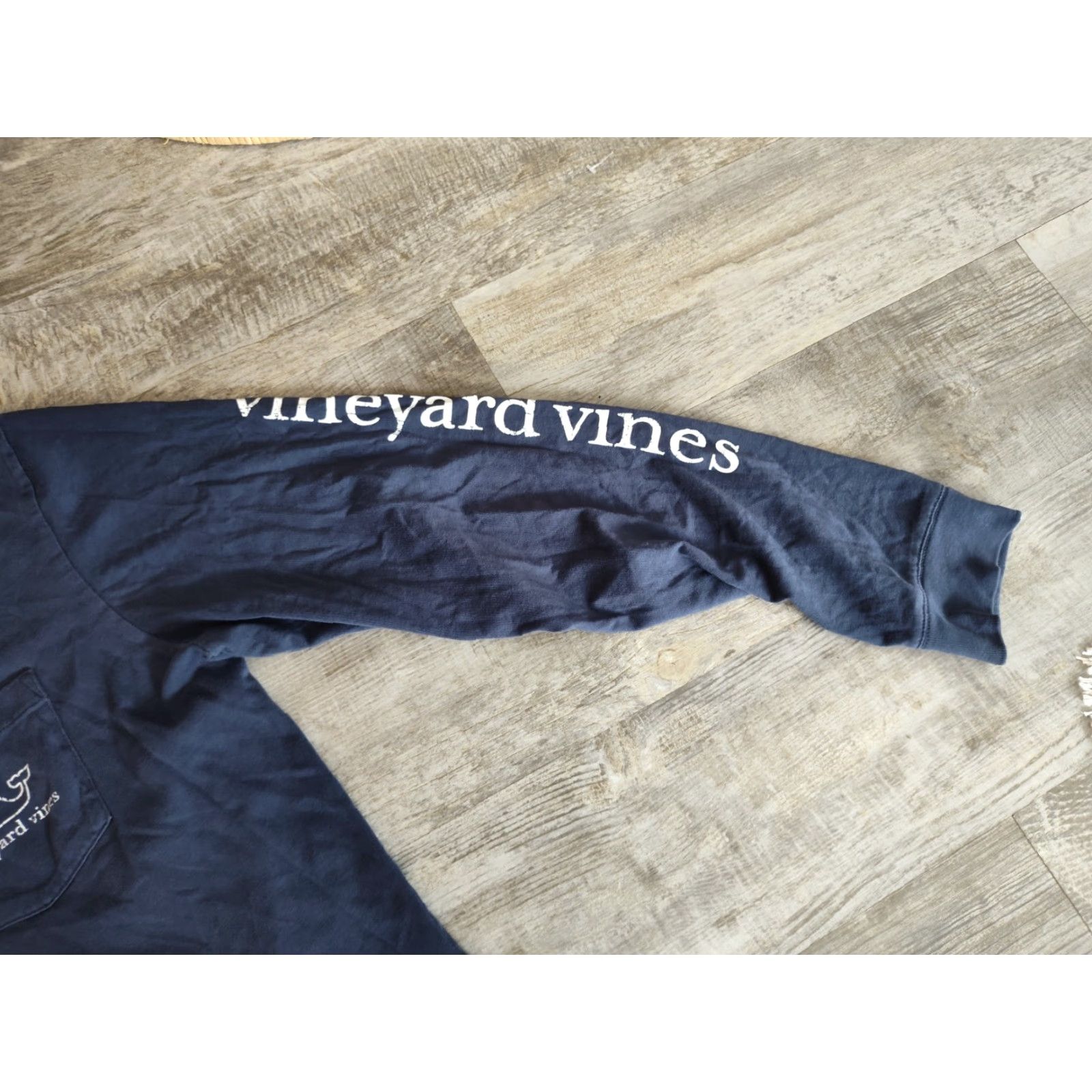 Vineyard Vines VINEYARD VINES Men's Long Sleeve Tee Shirt Medium Blue Solid Whale Logo Casual Size US M / EU 48-50 / 2 - 6 Thumbnail