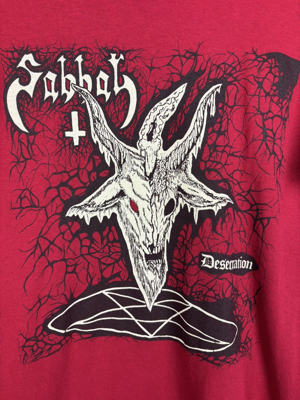 Band Tees 00s Sabbat Desecration Thrash Black Metal T-Shirt Red Size M Size US M / EU 48-50 / 2 - 2 Thumbnail