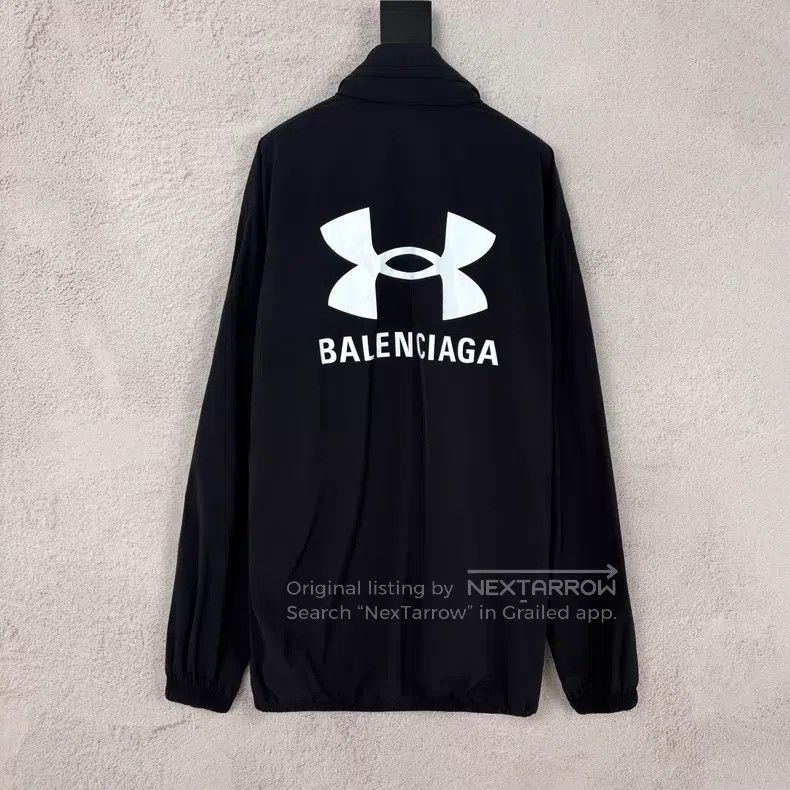 Balenciaga Balenciaga Black hooded windbreaker jacket Size US S / EU 44-46 / 1 - 2 Thumbnail