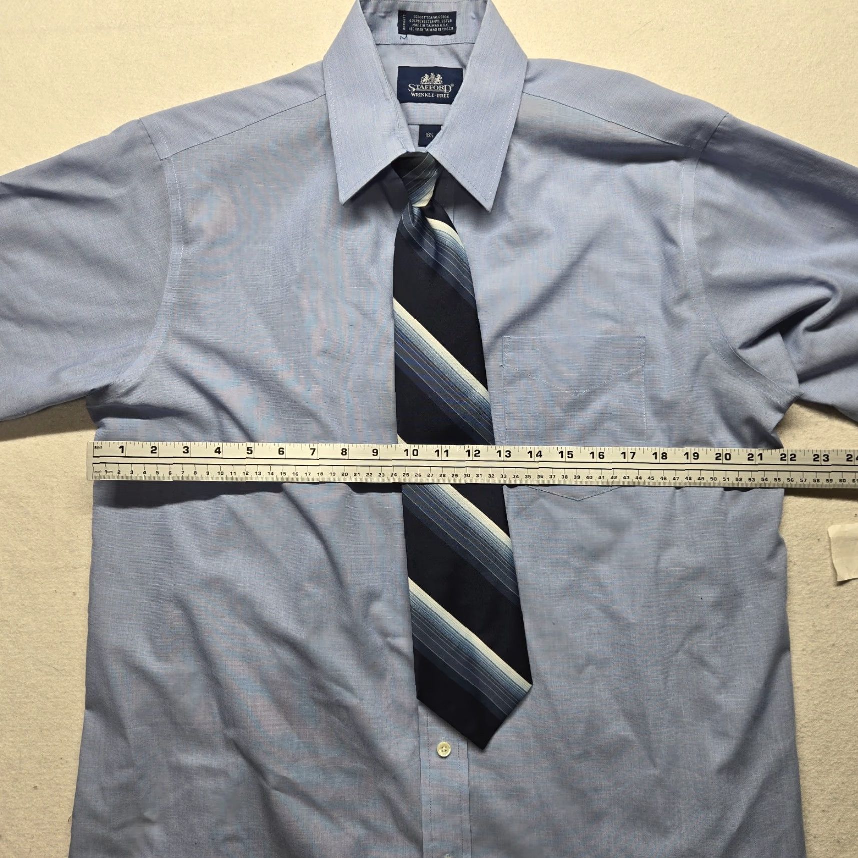 Stafford Stafford Dress Shirt Solid Blue Short Sleeve 16.5 Men's Regular Fit Button-Down Collar 55% cotton 43% polyester Size 46R - 6 Thumbnail