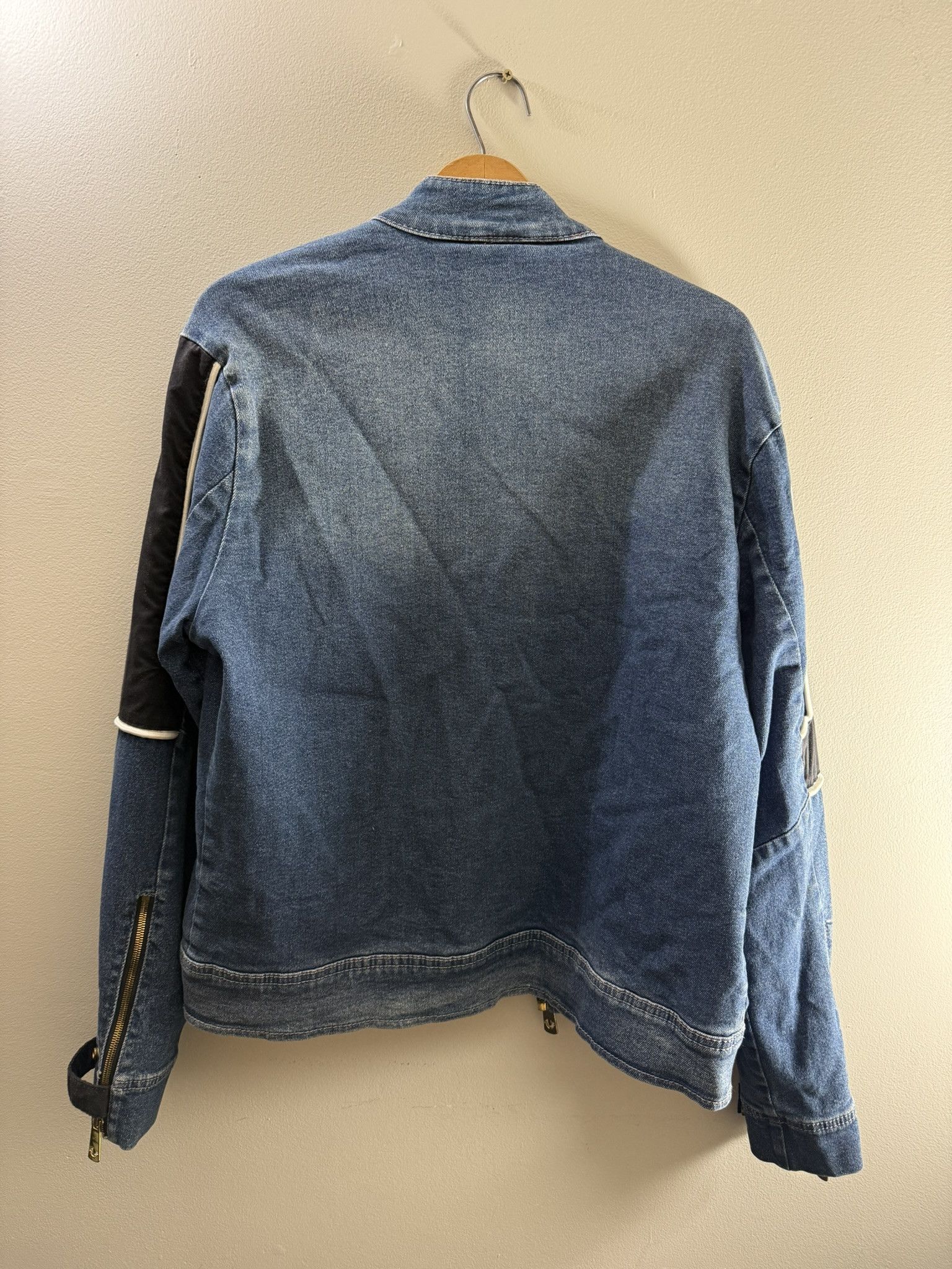 True Religion True Religion X Manchester United denim jacket Size US L / EU 52-54 / 3 - 11 Thumbnail