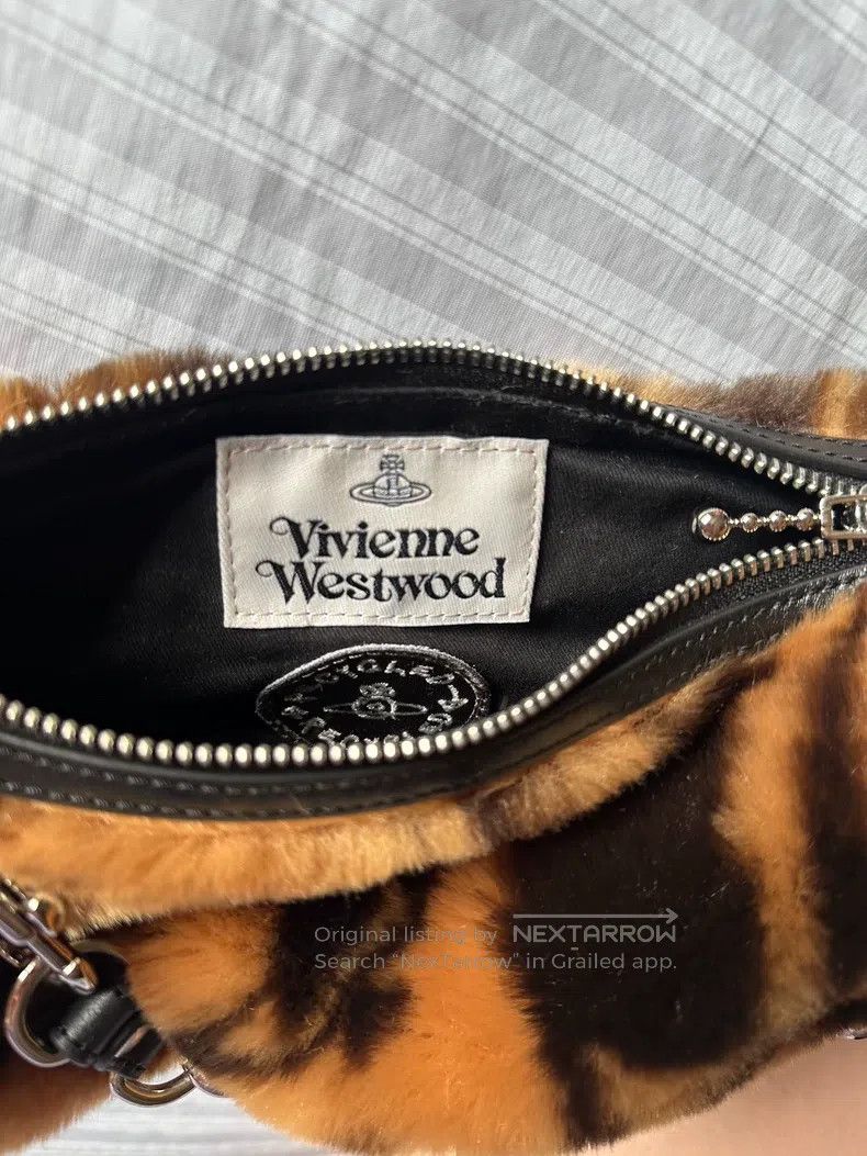 Vivienne Westwood Vivienne Westwood size os Cindy zipper closure leopard prin Size ONE SIZE - 9 Thumbnail
