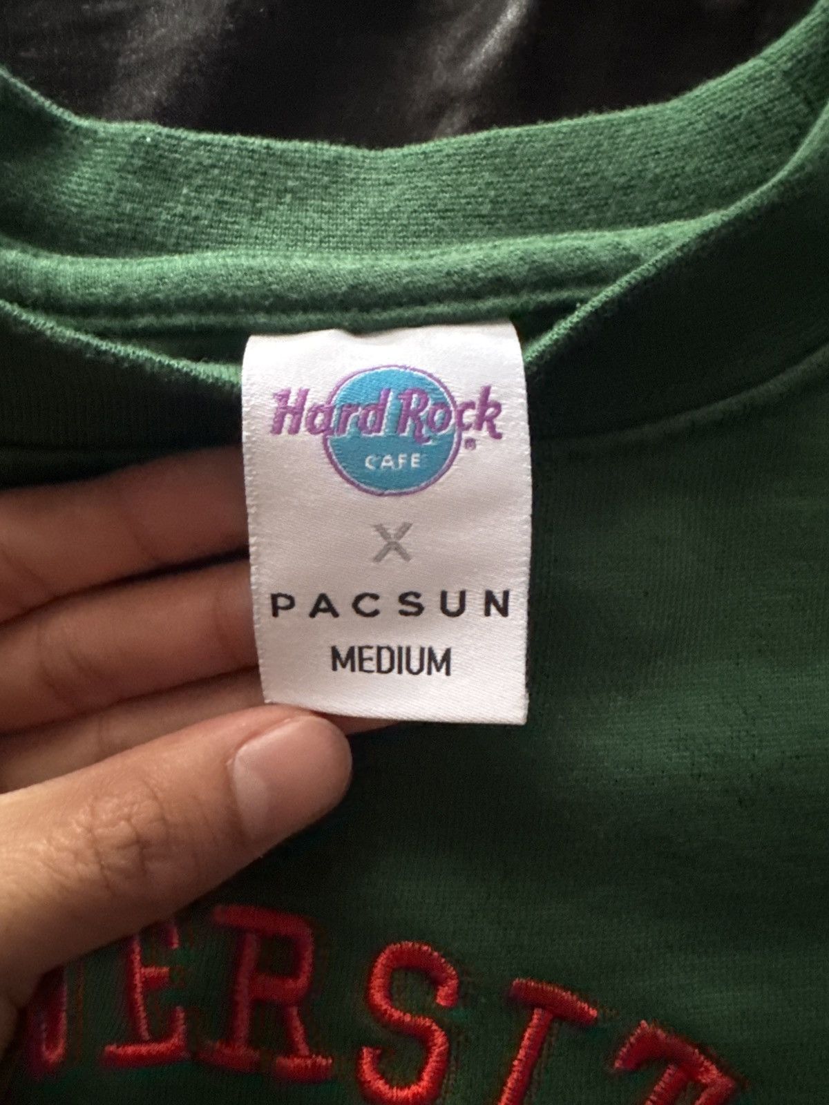 Pacsun Hard Rock Cafe X London Size US M / EU 48-50 / 2 - 2 Thumbnail
