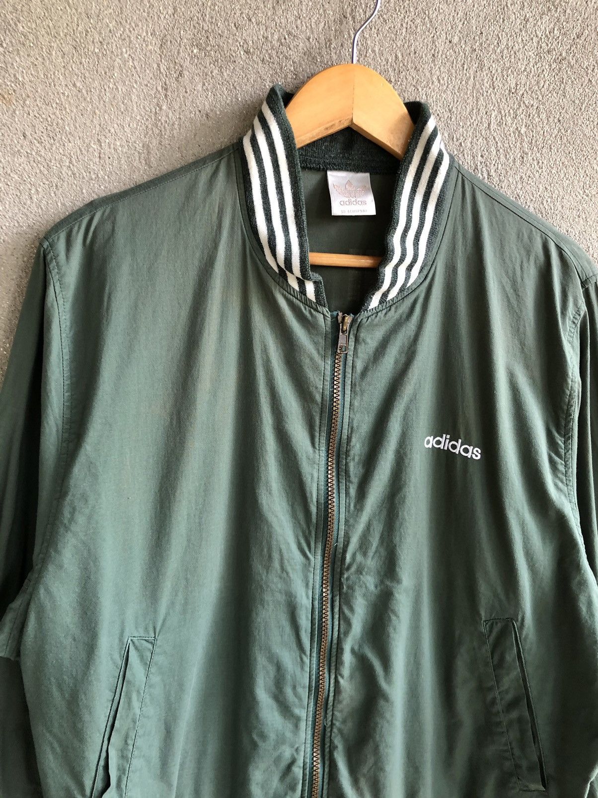 Adidas Vintage ADIDAS MAN ALIVE Jacket Size US M / EU 48-50 / 2 - 5 Thumbnail