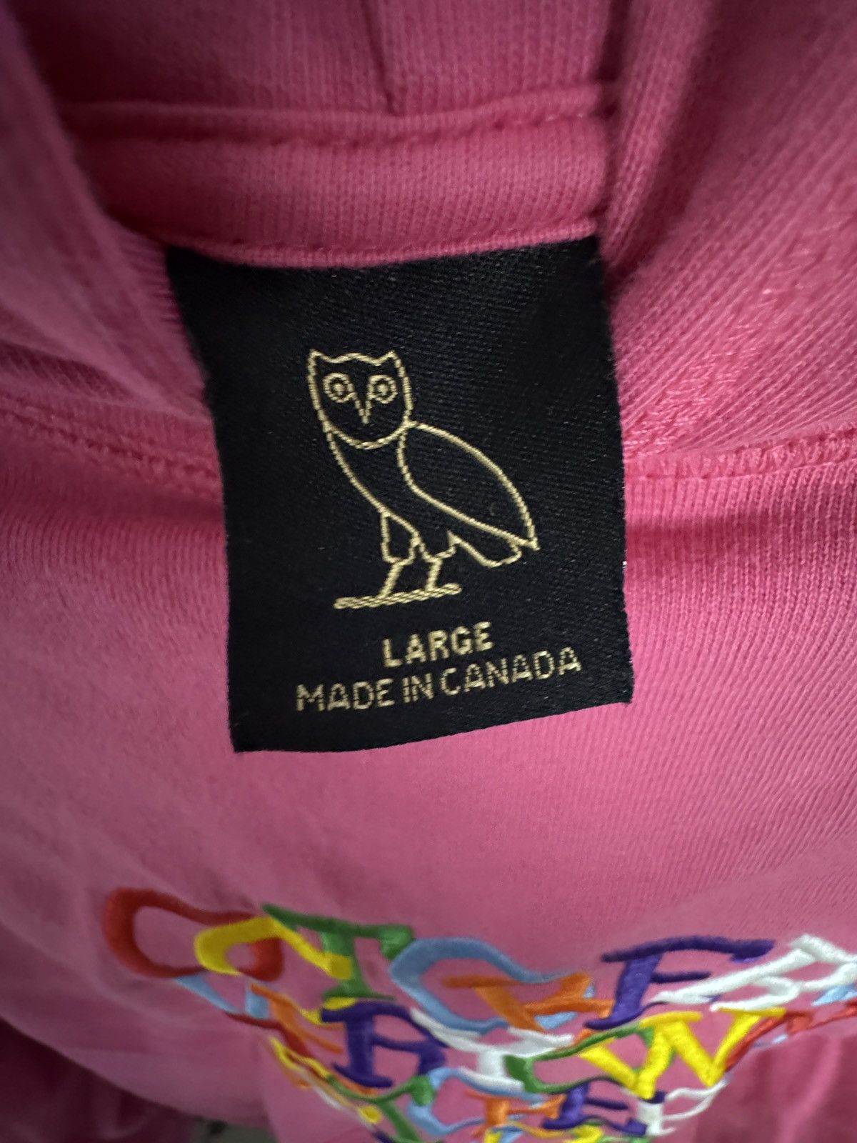 October's Very Own OCTOBERS VERY OWN SCAMBELED EMBROIDERED LOGO HOT PINK Size US L / EU 52-54 / 3 - 4 Thumbnail