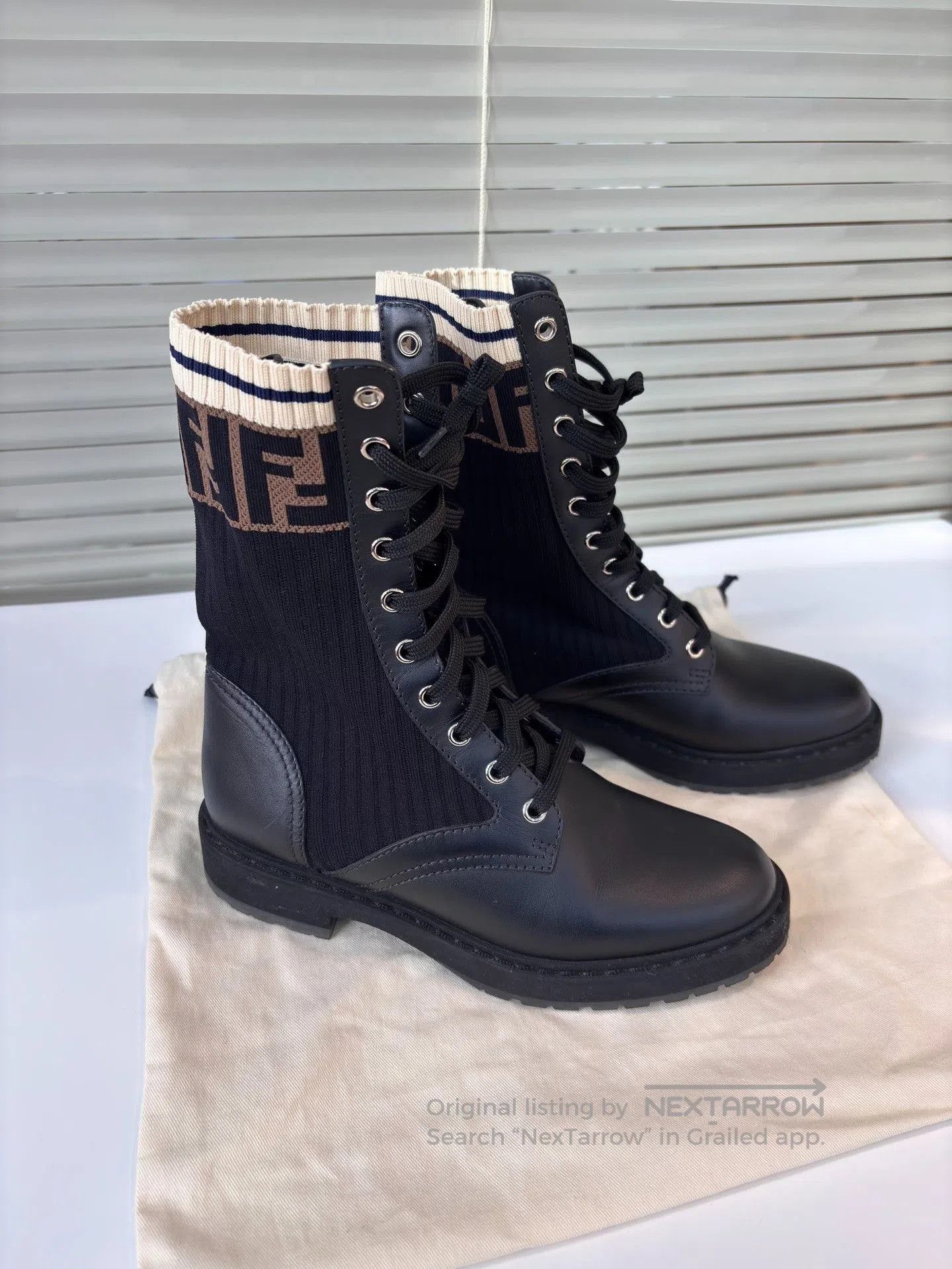 Fendi Fendi Black Leather Knit Logo Boots. Size US 5 / IT 35 - 7 Thumbnail