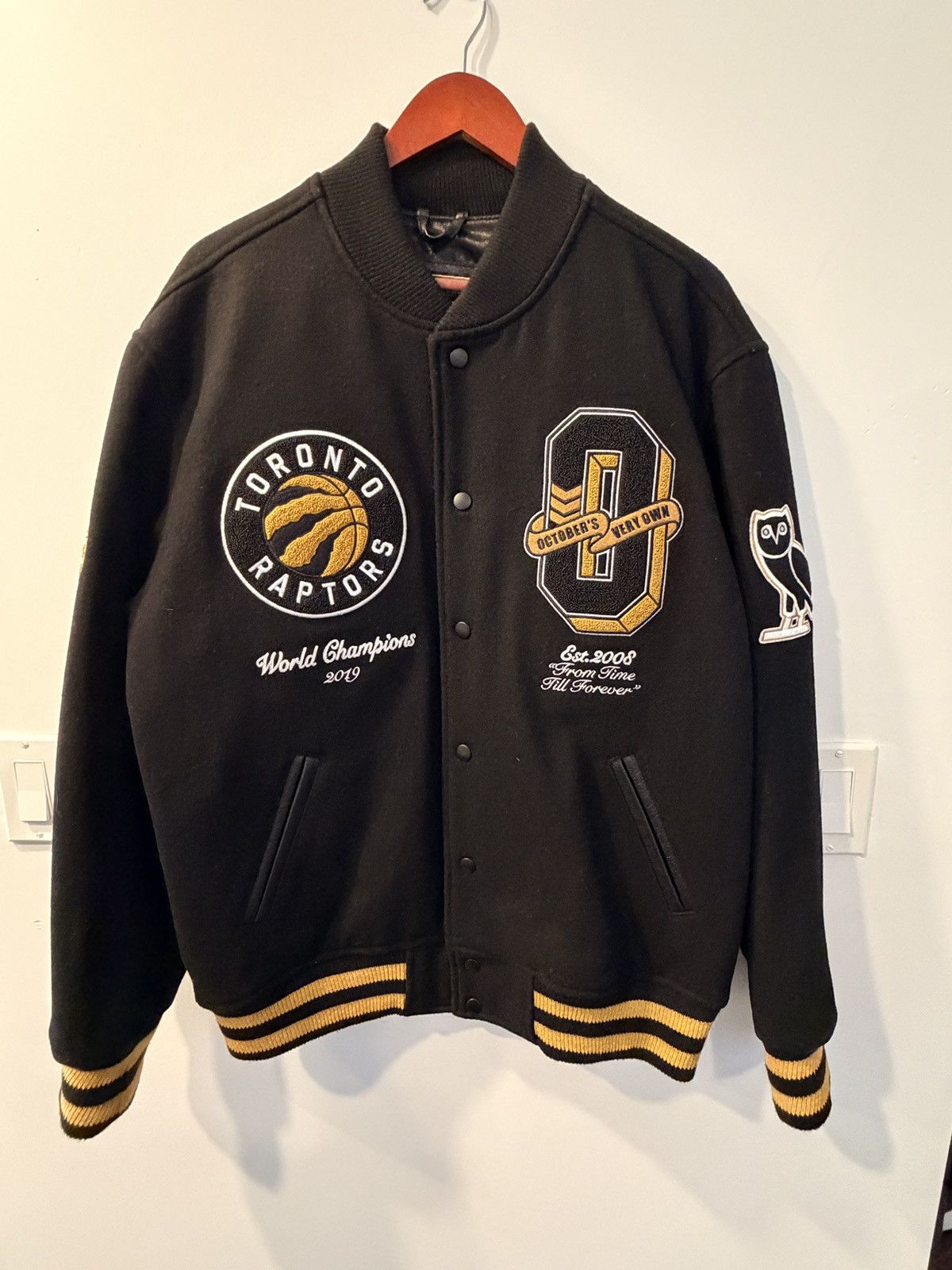 NBA × October's Very Own OVO x Raptors Varsity Jacket Size US XL / EU 56 / 4 - 1 Thumbnail