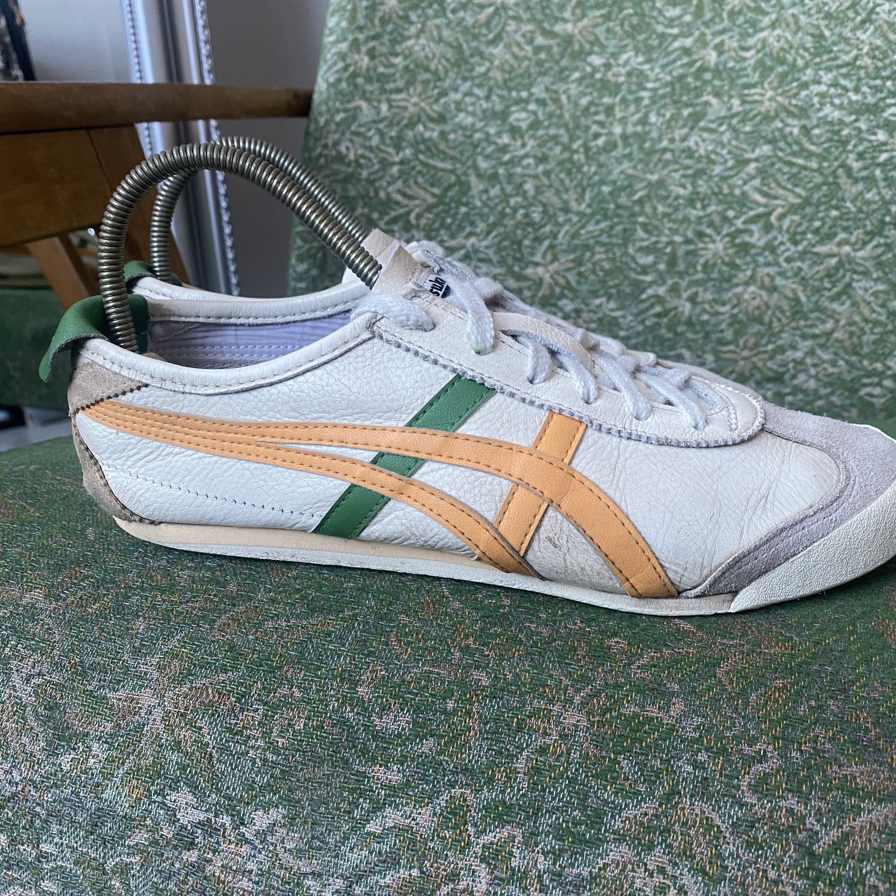 Onitsuka Tiger Vintage 2000s Asics Onitsuka Tiger Mexico 66 Kill Bill Size US 6 / EU 39 - 4 Thumbnail