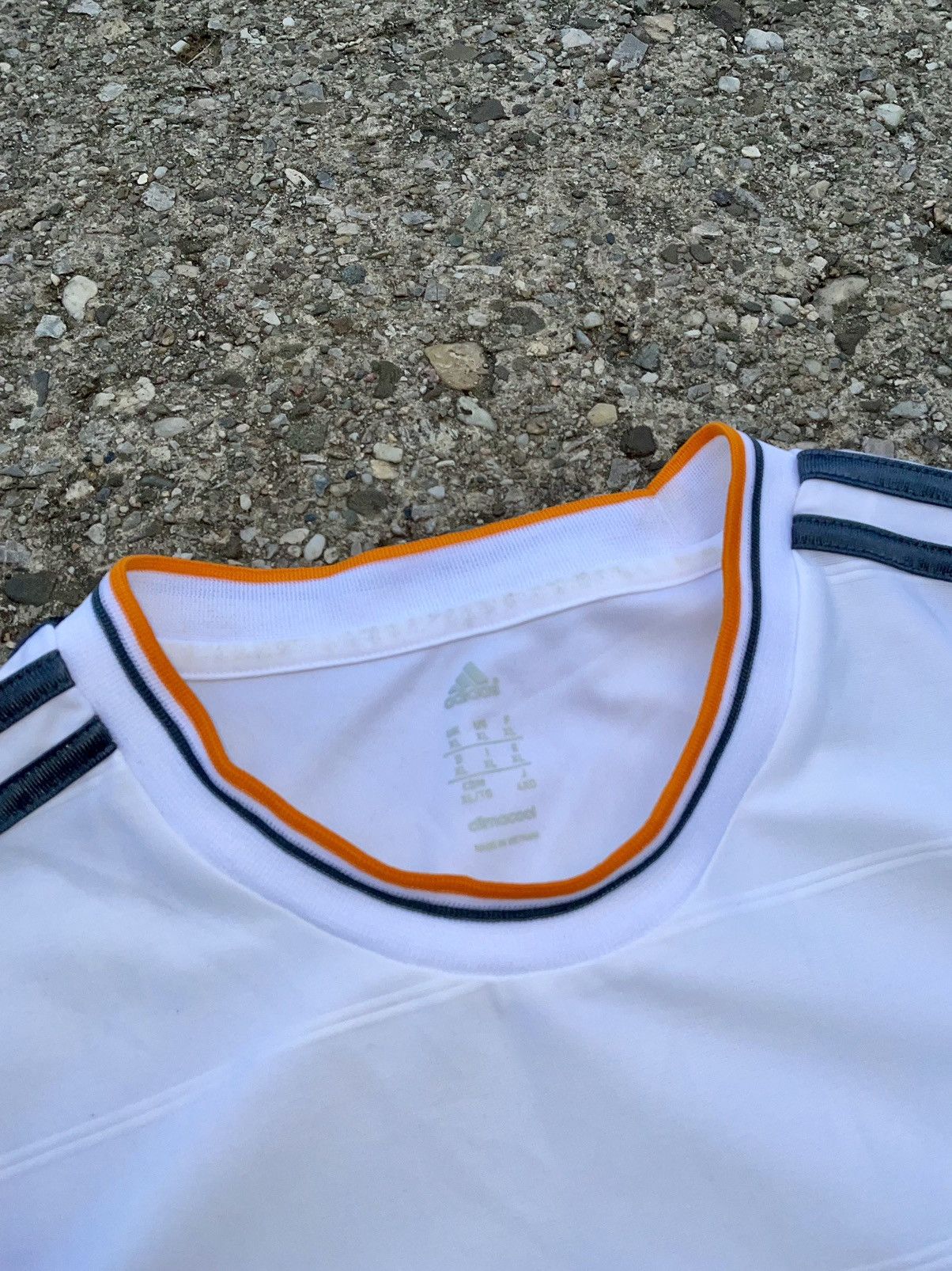 Adidas Adidas Vintage Football Tee Real Madrid Fly Emirates 2013 Size US XL / EU 56 / 4 - 3 Thumbnail