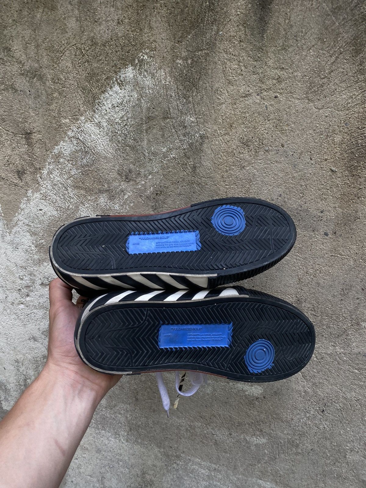 Off-White Off-White Low Sneakers Size US 9 / IT 39 - 7 Thumbnail