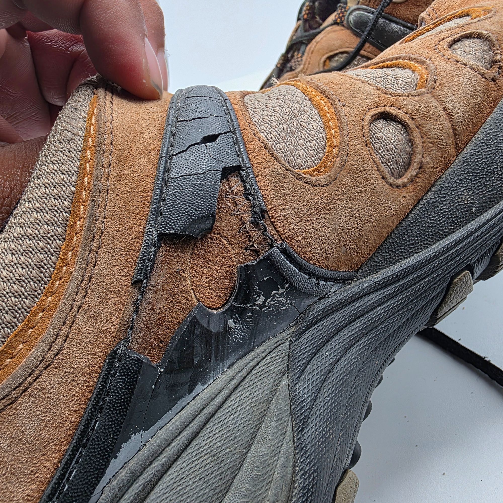 Merrell Merrell Chameleon Mens 10.5 Brown Shoes Vibram Trail Hiking Size US 10.5 / EU 43-44 - 14 Thumbnail