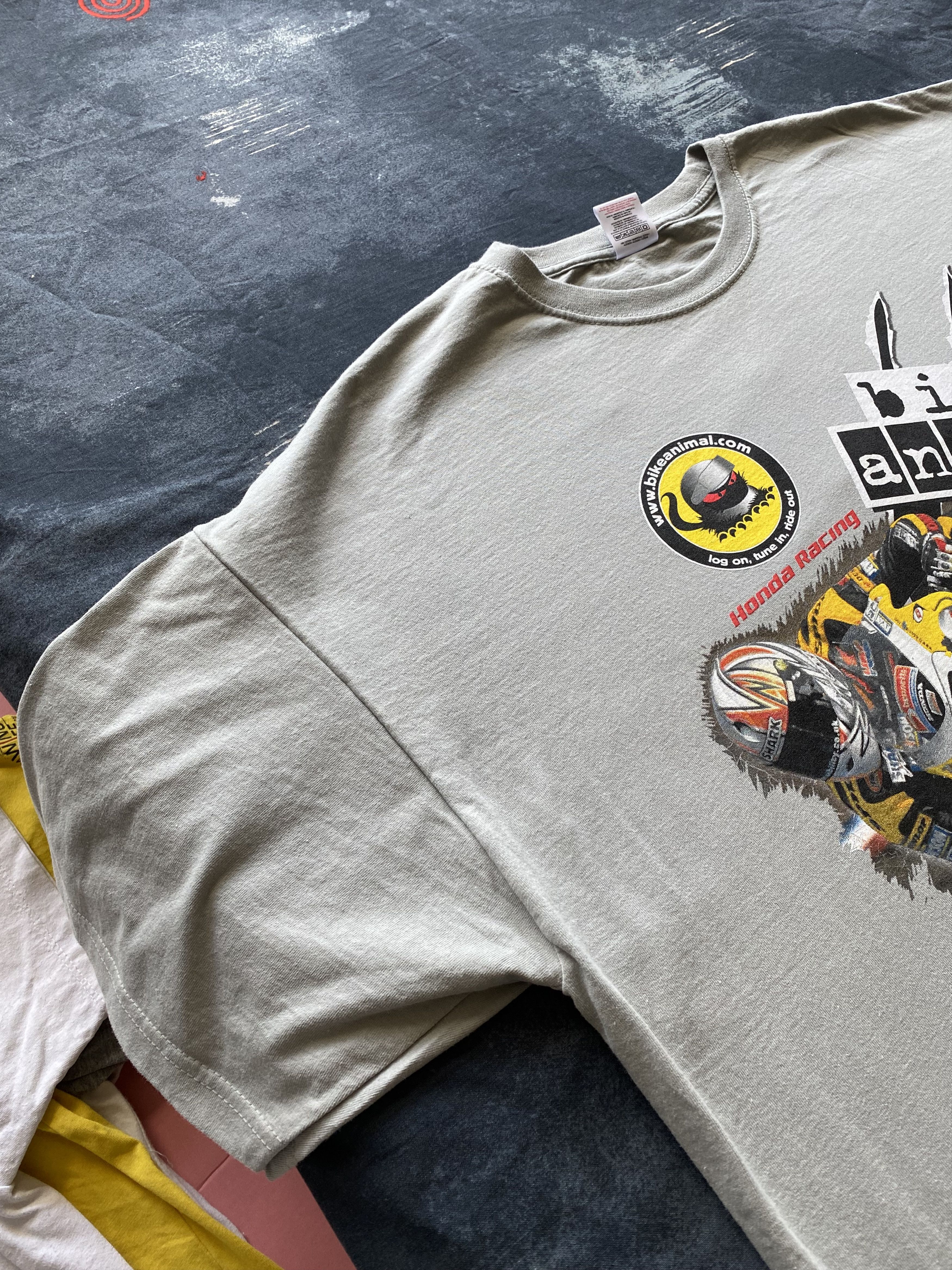Honda Honda Bike Animal Vintage 2000s Camier 2 Racing T-shirt Size US XXL / EU 58 / 5 - 11 Thumbnail