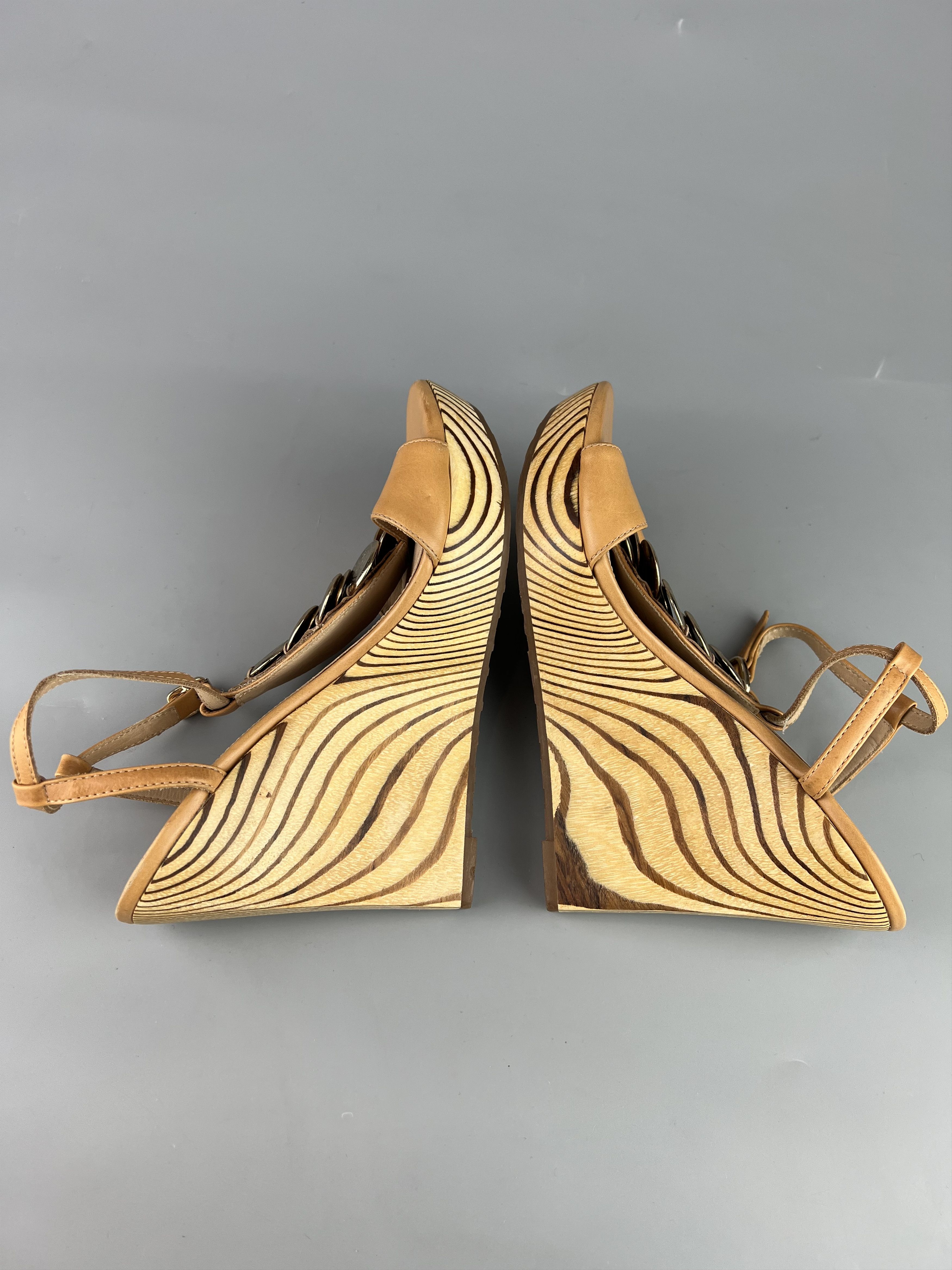 Diane von Furstenberg Diane Von Furstenberg Platform Wedge Wood Heels Size 7 Size US 7 / IT 37 - 4 Thumbnail