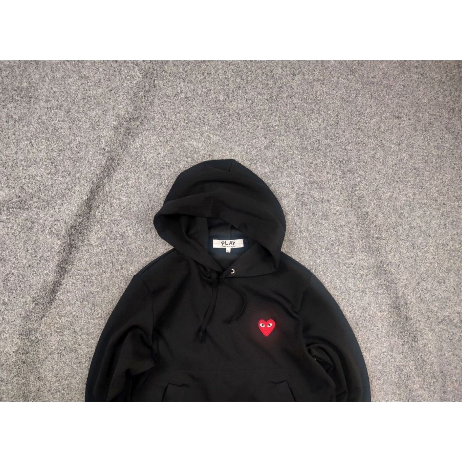Comme des Garcons Girl Comme Des Garcons Play Authentic Japan Black Pocket Red Heart Logo Hoodie Mens L Hoodie Size US L / EU 52-54 / 3 - 2 Thumbnail