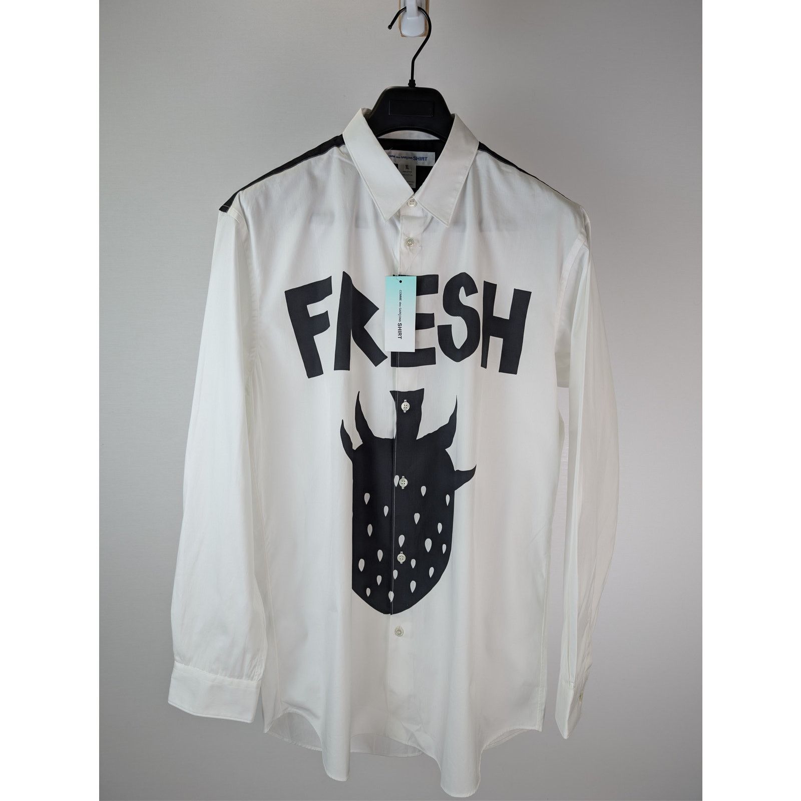 Comme des Garcons SHIRT o1rshd1 Fresh Graphic-Print Cotton Shirt in White / Black Size US XL / EU 56 / 4 - 8 Thumbnail