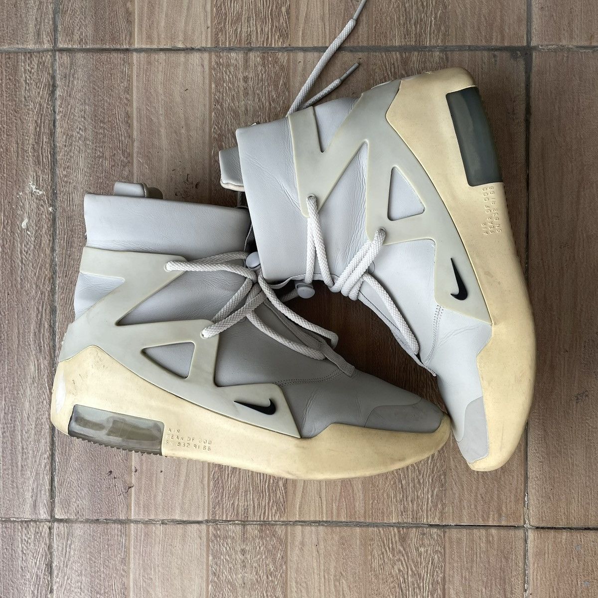 Fear of God × Nike NIKE FEAR OF GOD 1 "LIGHT BONE" Size US 9.5 / EU 42-43 - 1 Thumbnail