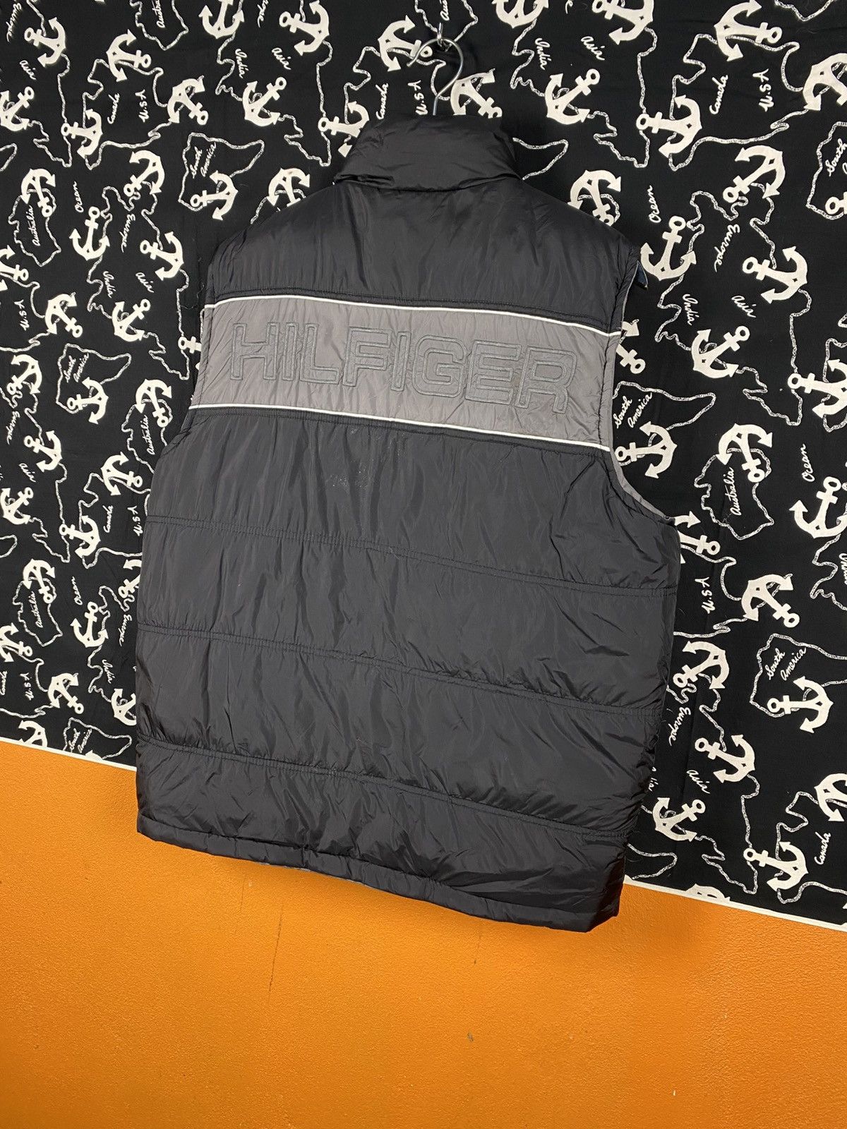 Tommy Hilfiger Tommy Hilfiger Puffer Vest Grey Sleeveless Jacket Japan Size US S / EU 44-46 / 1 - 13 Thumbnail