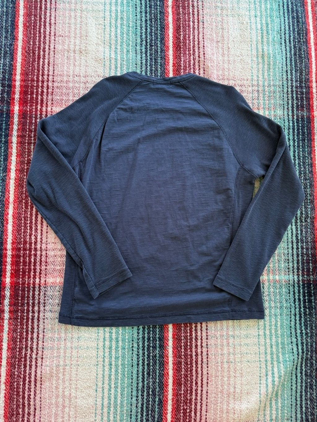 Calvin Klein Calvin Klein Thermal Sleeve V-Neck Sweater L Navy Blue Size US L / EU 52-54 / 3 - 3 Thumbnail