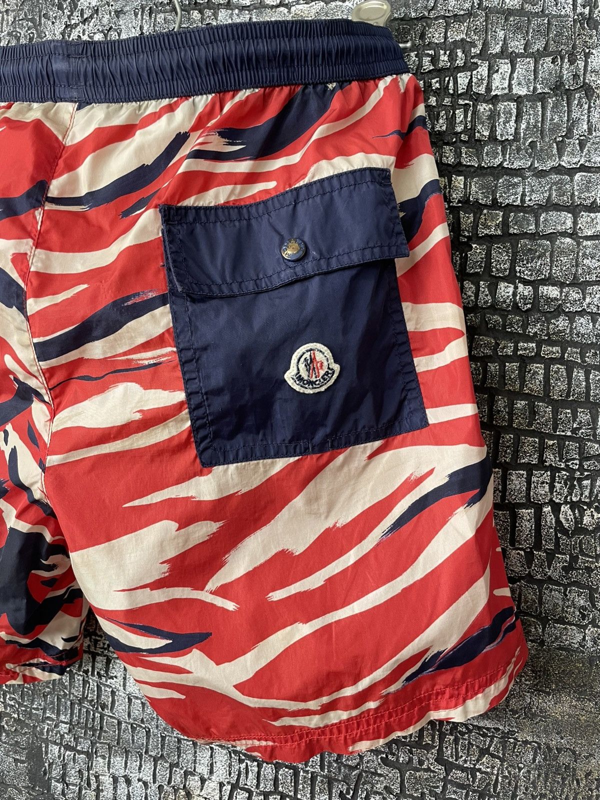 Moncler Moncler nylon short Size US 31 - 16 Thumbnail