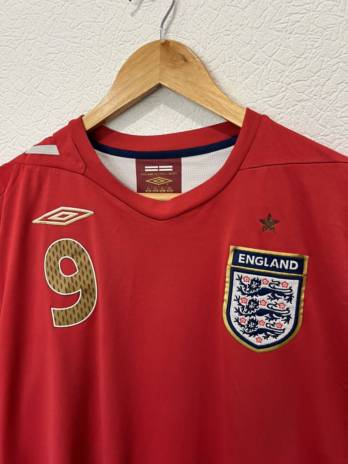 Umbro ROONEY England 2006 Away Kit Soccer jersey Size US XL / EU 56 / 4 - 3 Thumbnail