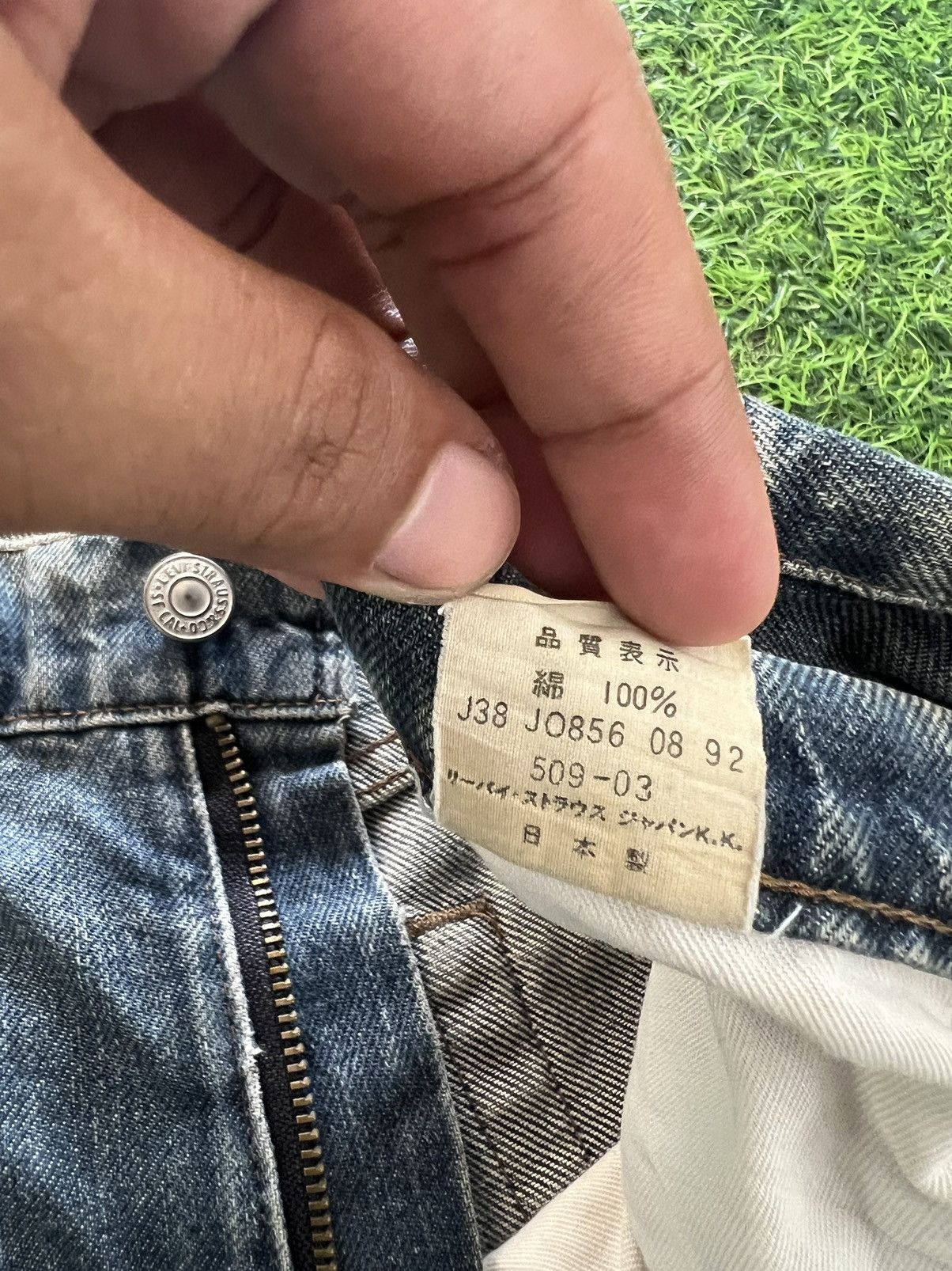 Levi's Vintage rare 90’s Levis distressed kurt cobain Size US 34 / EU 50 - 9 Thumbnail